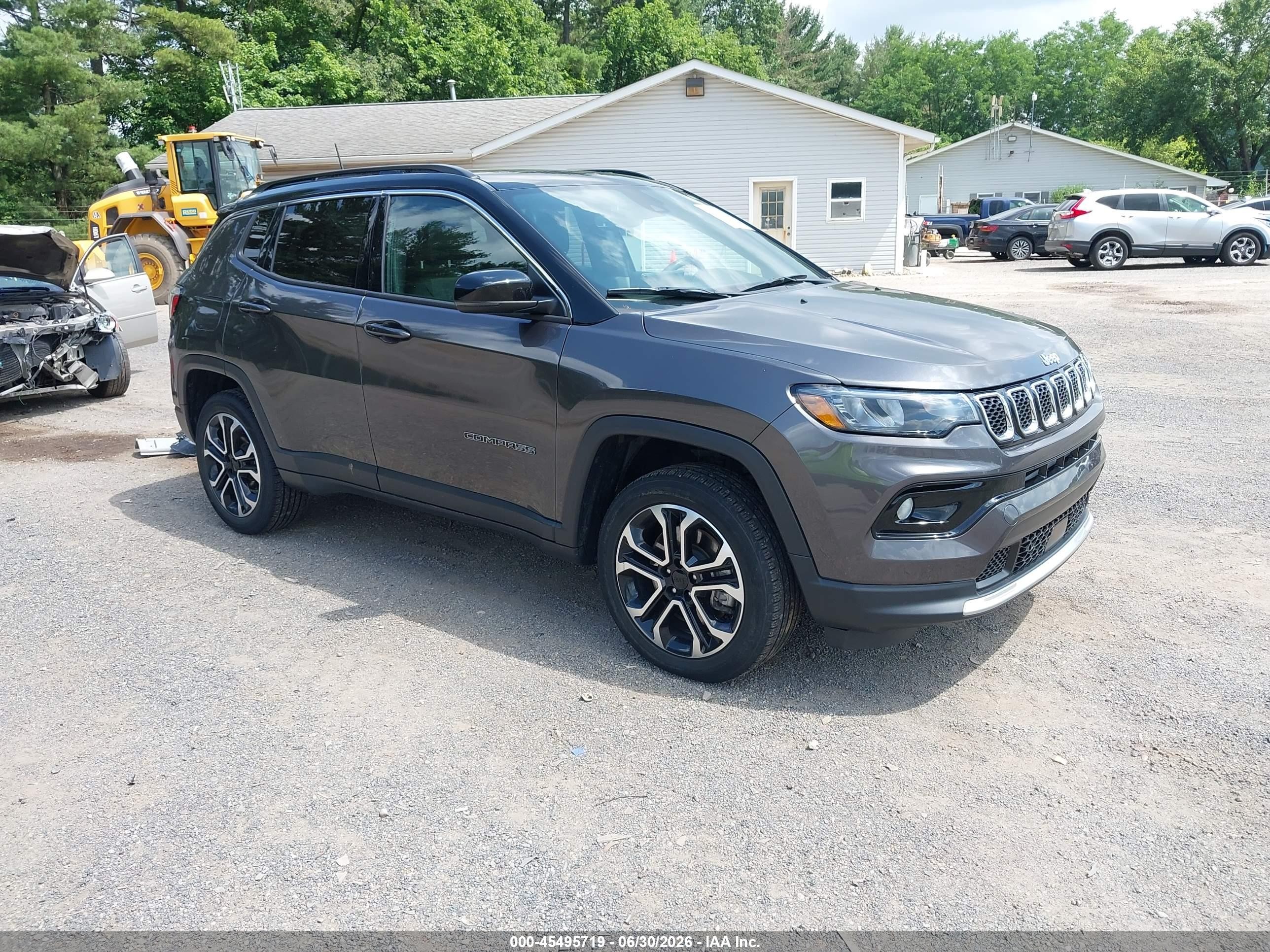 2023 Jeep Compass VIN 3C4NJDCN5PT520502 — IAAI salvage auction photo