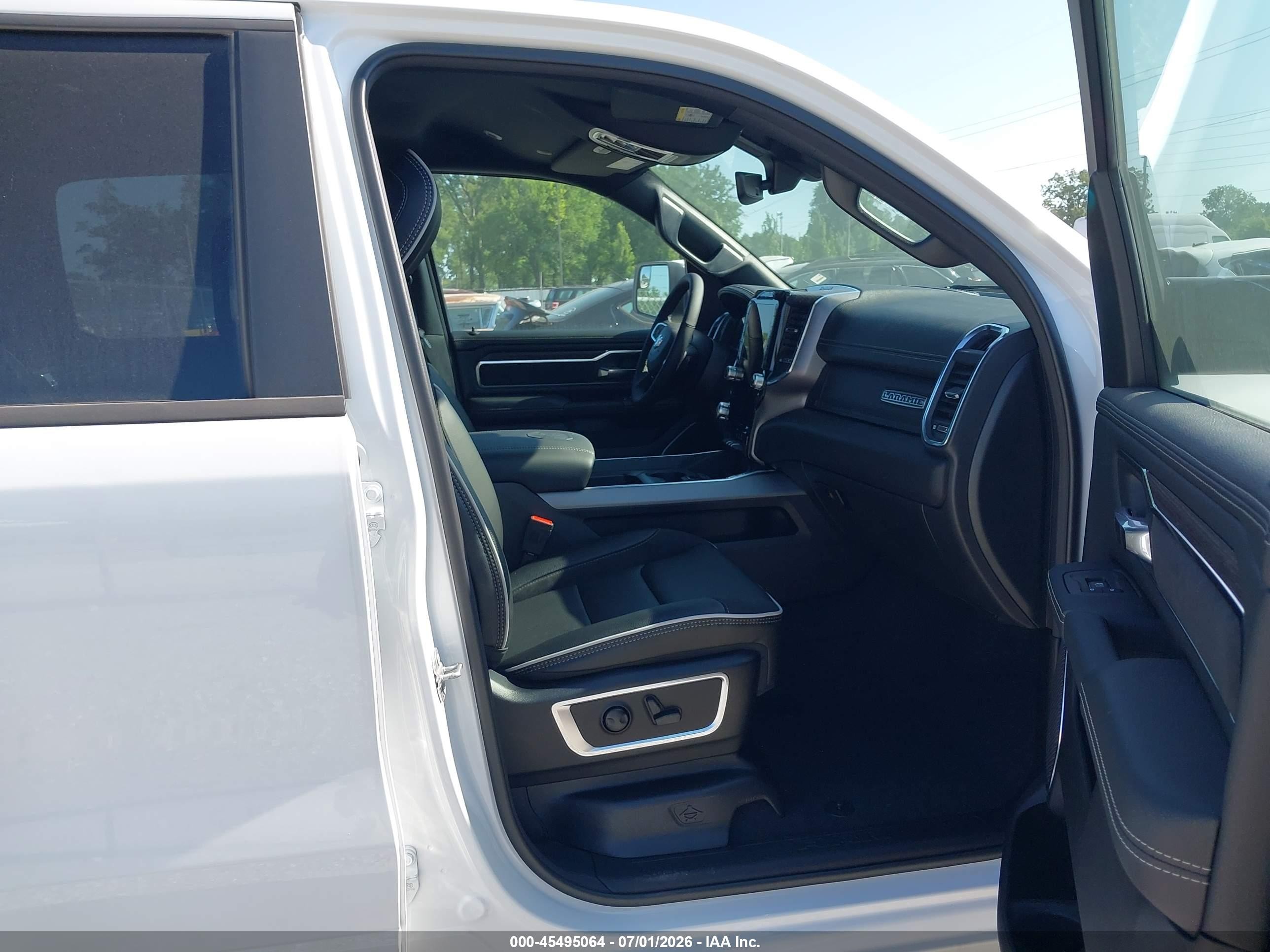 2026 Ram 1500 VIN 1C6SRFJP1TN365797 IAAI salvage auction — Hail, Enterprise Vehicles Clear Only (Kansas), sold $39,500 on 2026-07-10 (photo 5)