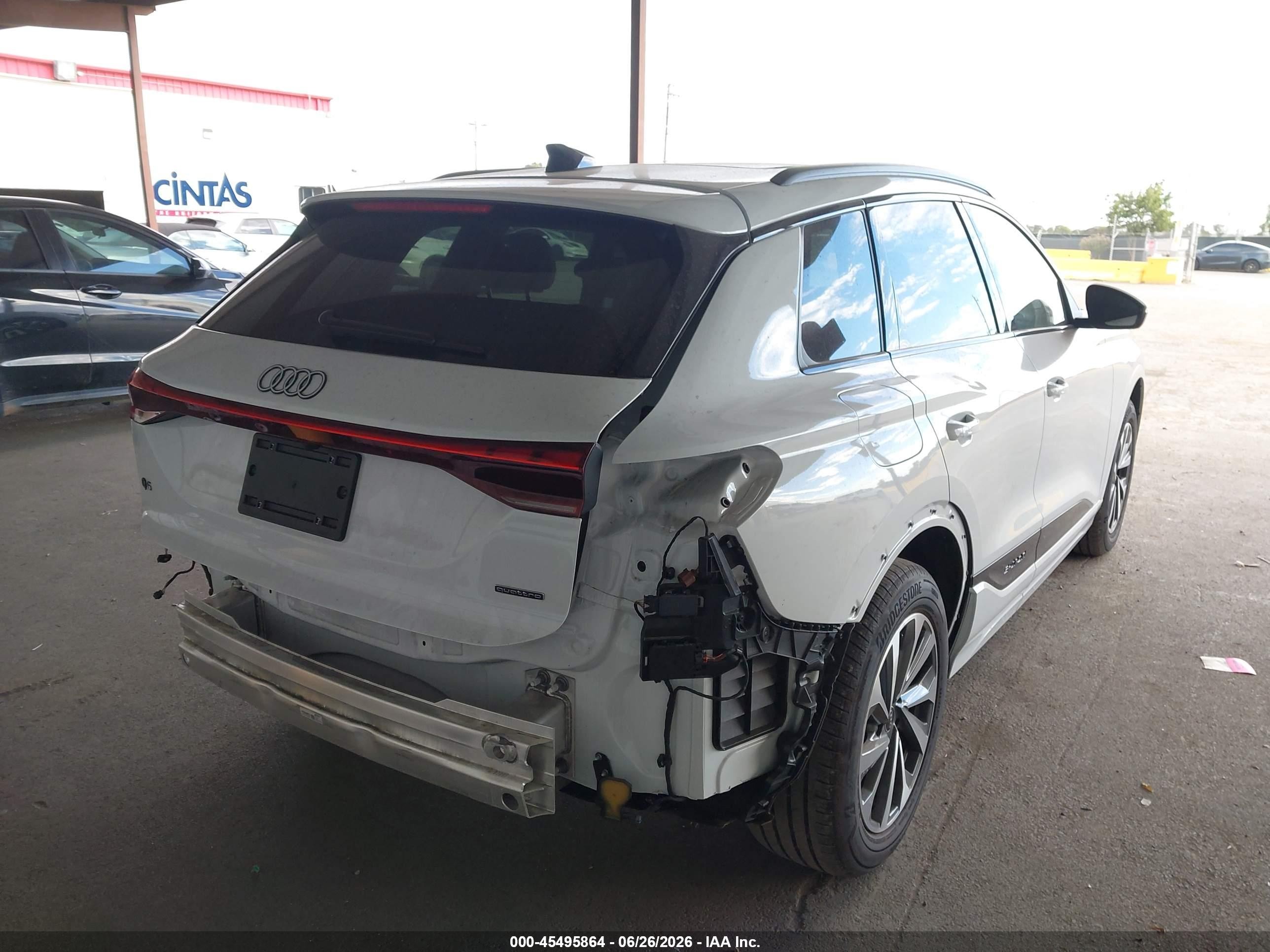 2025 Audi Q6 e-tron VIN WA124BGF2SA044110 IAAI salvage auction — Rear End, Salvage (California), sold $28,750 on 2026-08-09 (photo 4)