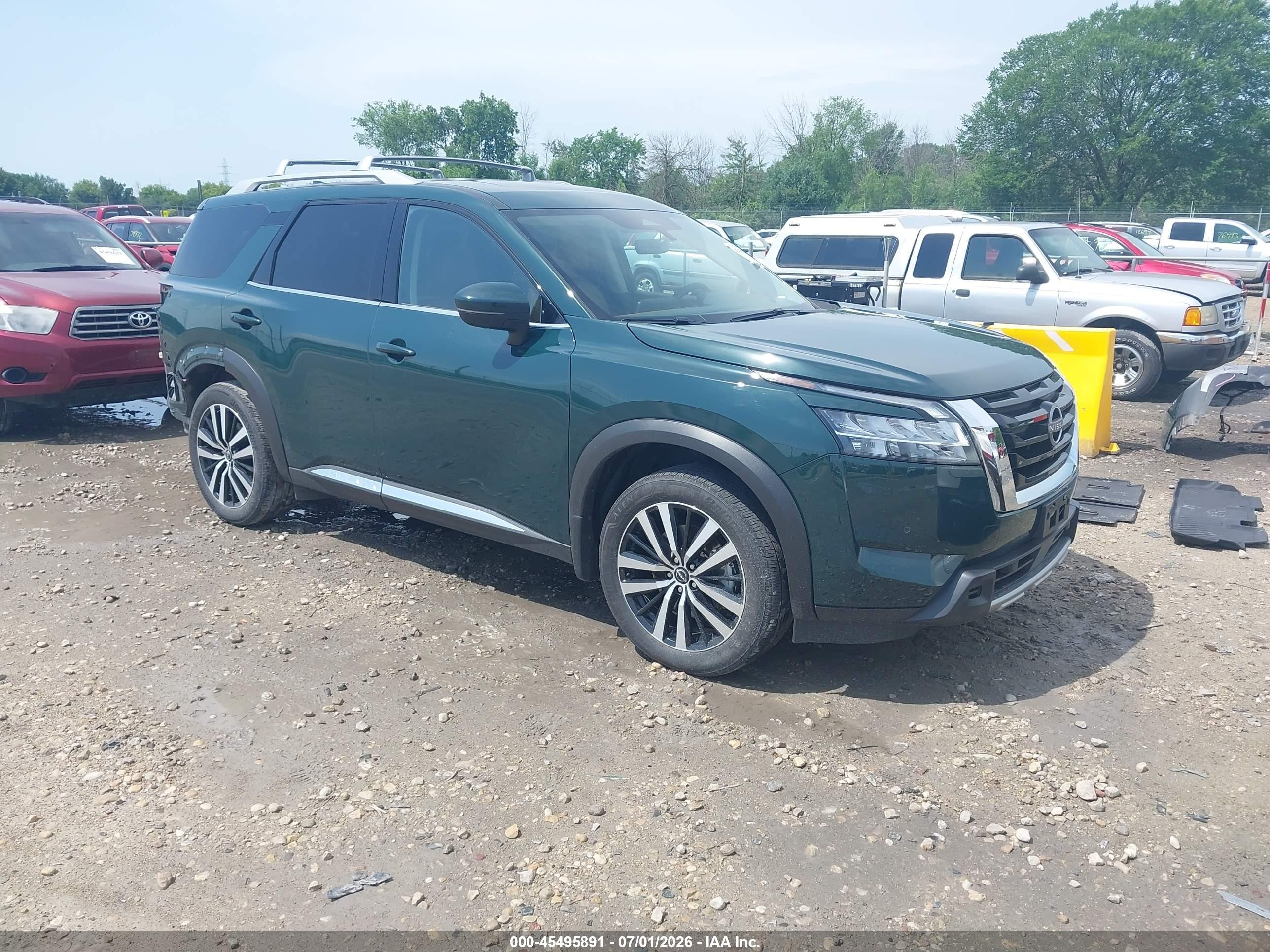 2024 Nissan Pathfinder VIN 5N1DR3DJ8RC240562 — IAAI salvage auction photo