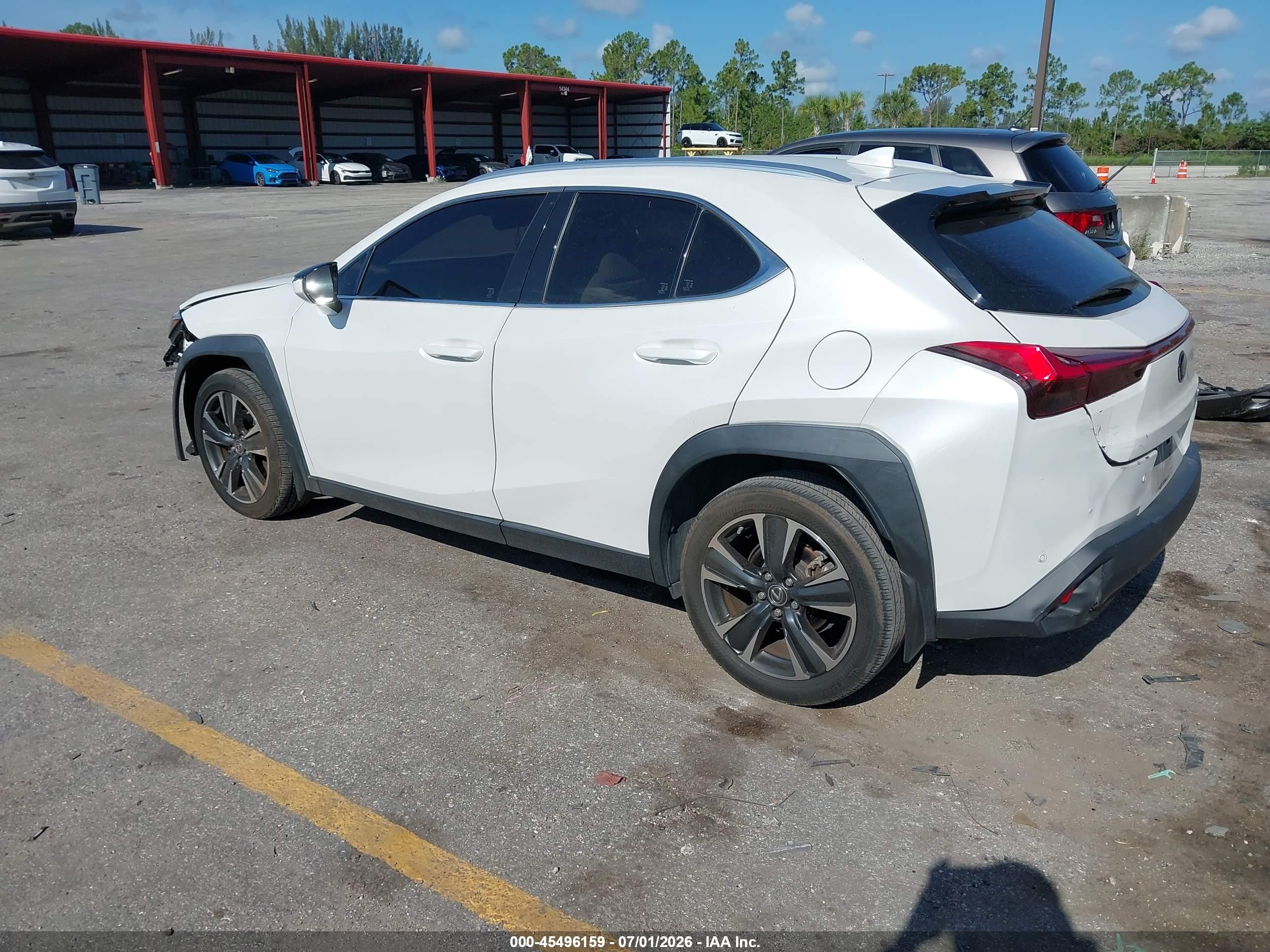 2021 Lexus Ux VIN JTHP3JBH2M2045271 IAAI salvage auction — Front End, Rebuildable (Florida), sold $8,575 on 2026-10-03 (photo 3)