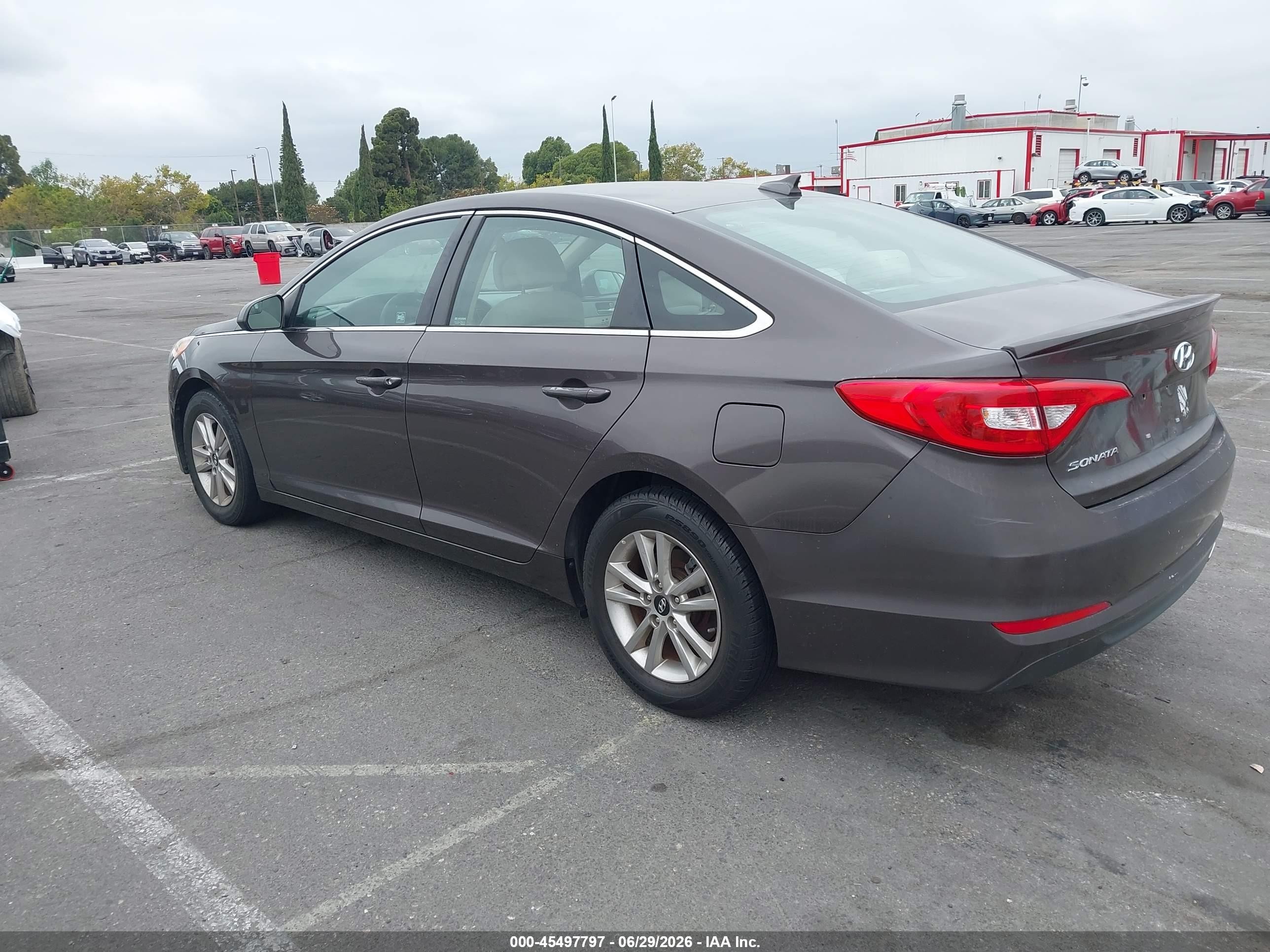 2016 Hyundai Sonata VIN 5NPE24AF3GH375971 IAAI salvage auction — Normal Wear, Clear - Dealer Only (California), sold $1,325 on 2026-07-09 (photo 3)