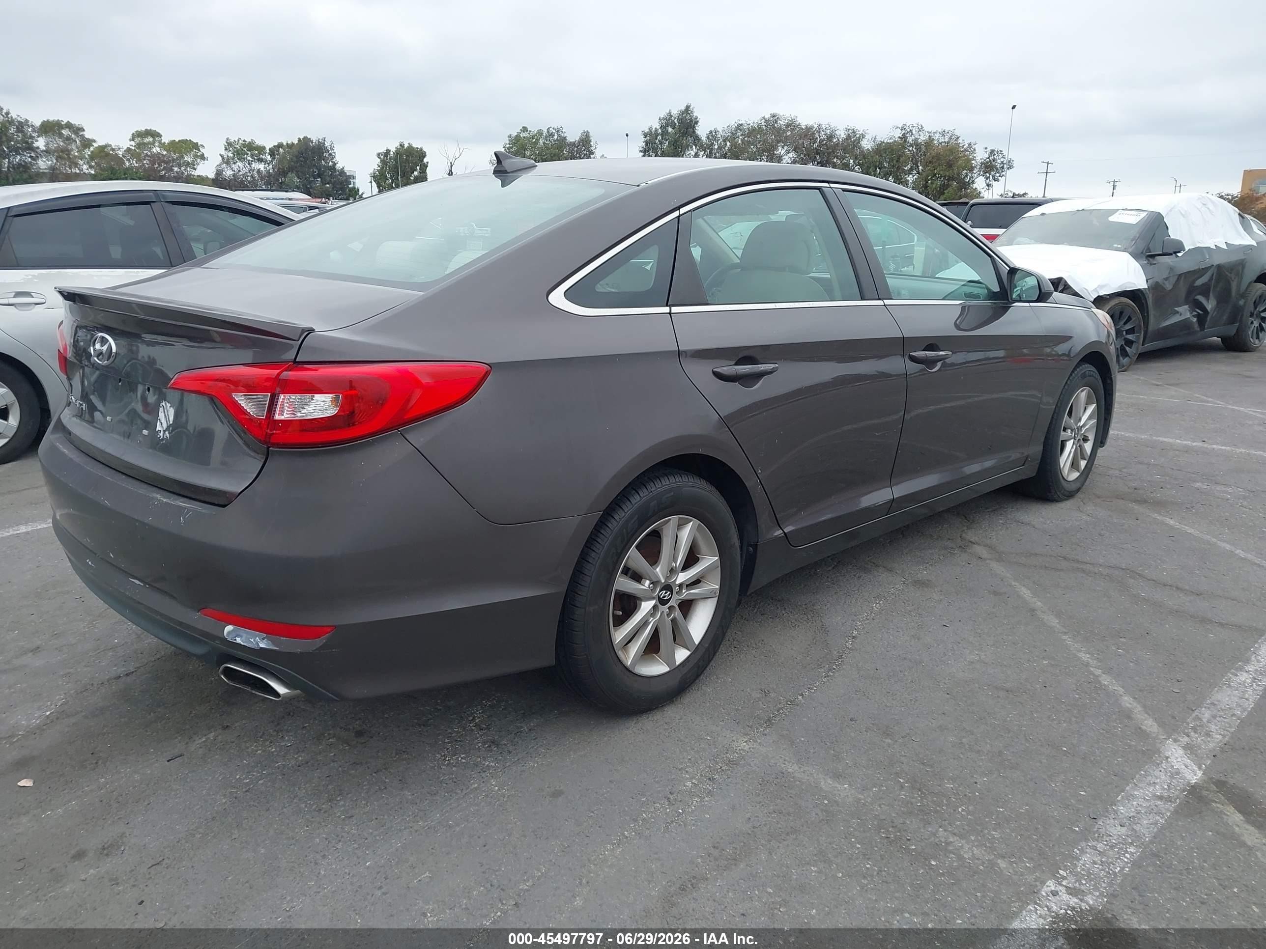 2016 Hyundai Sonata VIN 5NPE24AF3GH375971 IAAI salvage auction — Normal Wear, Clear - Dealer Only (California), sold $1,325 on 2026-07-09 (photo 4)