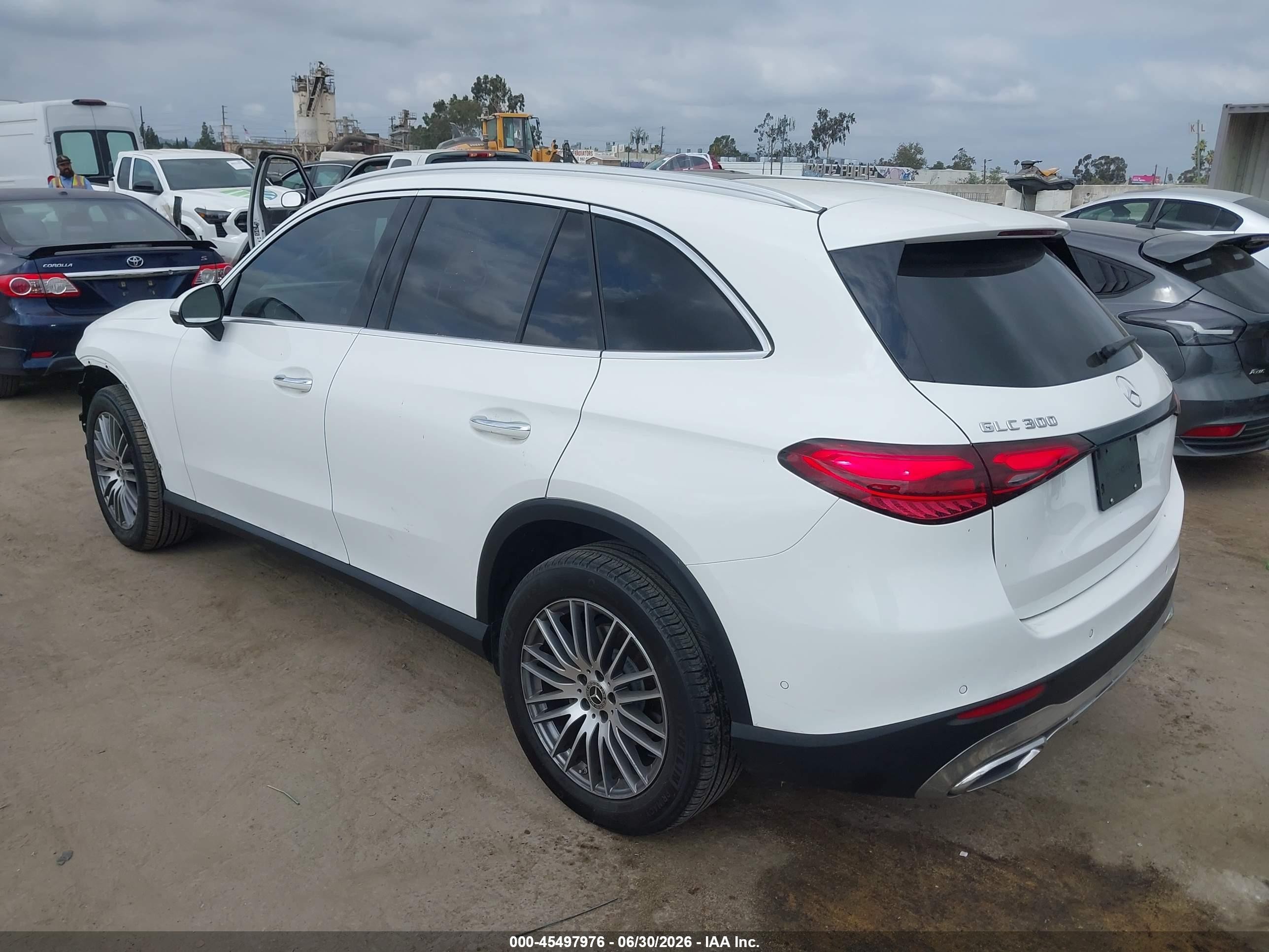 2024 Mercedes-Benz GLC-Class VIN W1NKM4HB6RF147453 IAAI salvage auction — Unknown, Salvage (California), sold $24,400 on 2026-08-23 (photo 3)