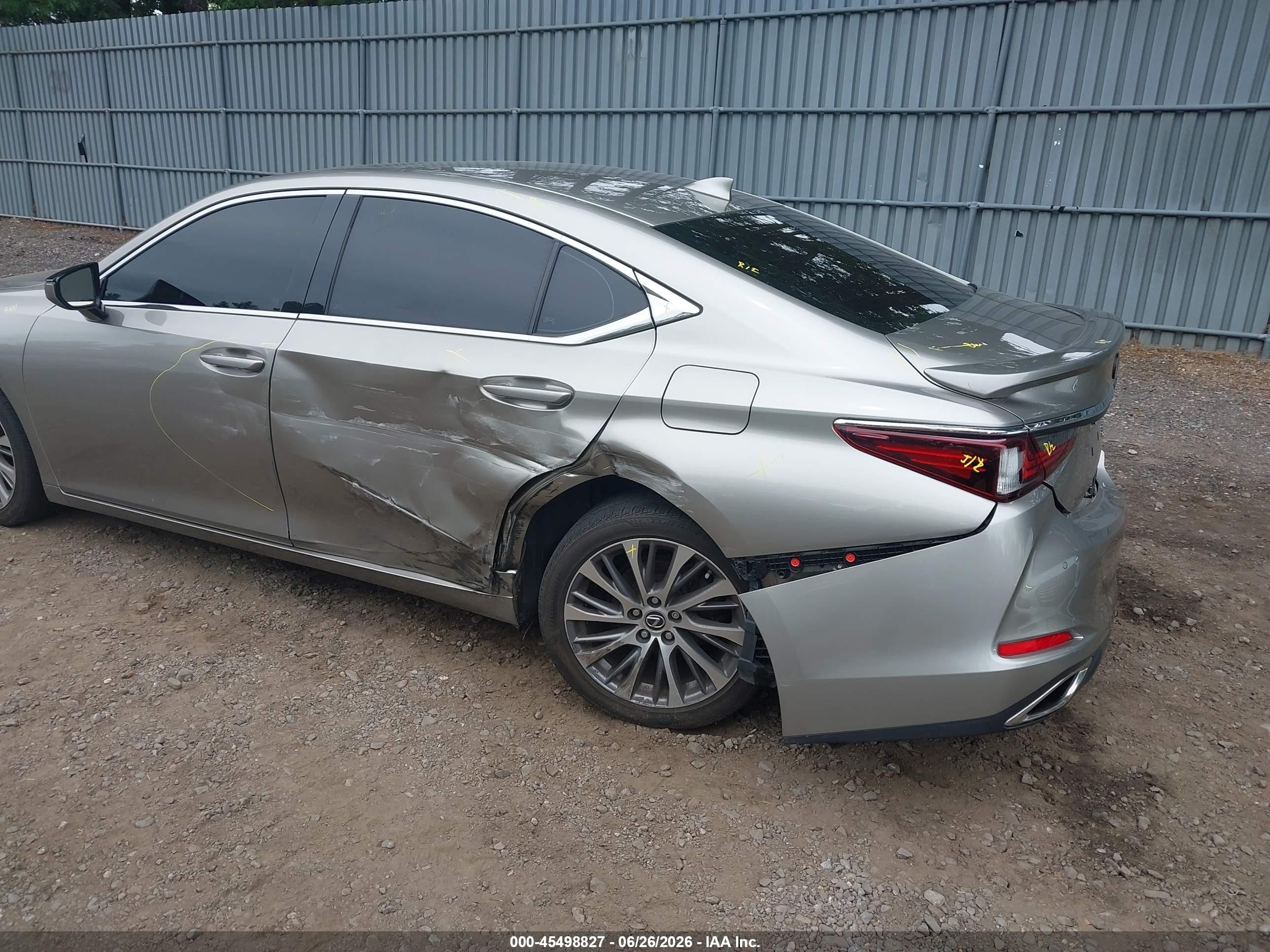 2021 Lexus ES 350 VIN 58ADZ1B1XMU108874 IAAI salvage auction — Side, Salvage (New Jersey), sold $13,000 on 2026-09-13 (photo 6)