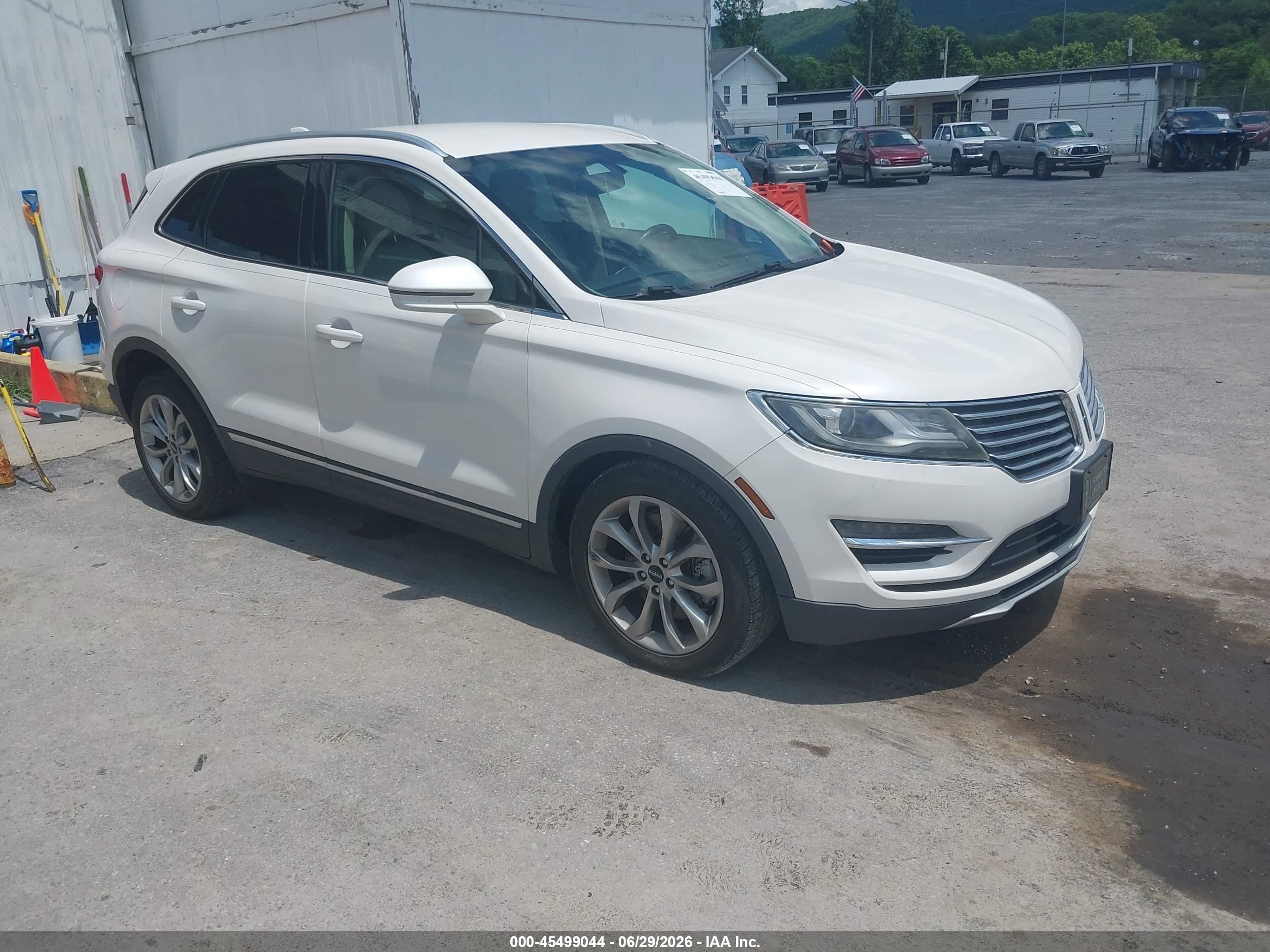 2017 Lincoln MKC VIN 5LMCJ2D9XHUL54815 IAAI salvage auction — Unknown, Salvage (Pennsylvania), sold $2,050 on 2026-09-11 (photo 1)