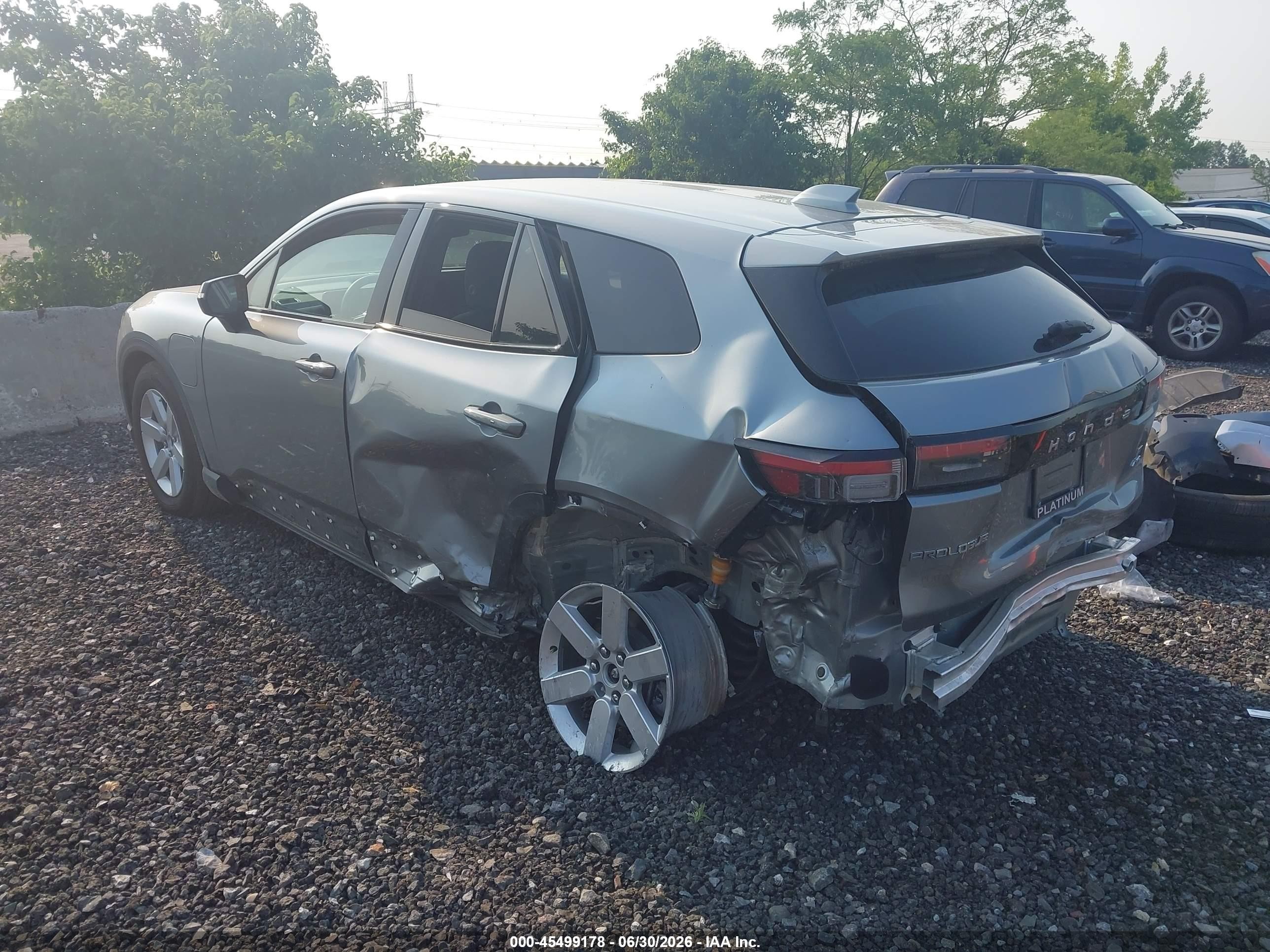 2025 Honda Prologue VIN 3GPKHVRJ0SS519232 IAAI salvage auction — Rear End, Mv-907A (New York), sold $6,800 on 2026-08-27 (photo 3)