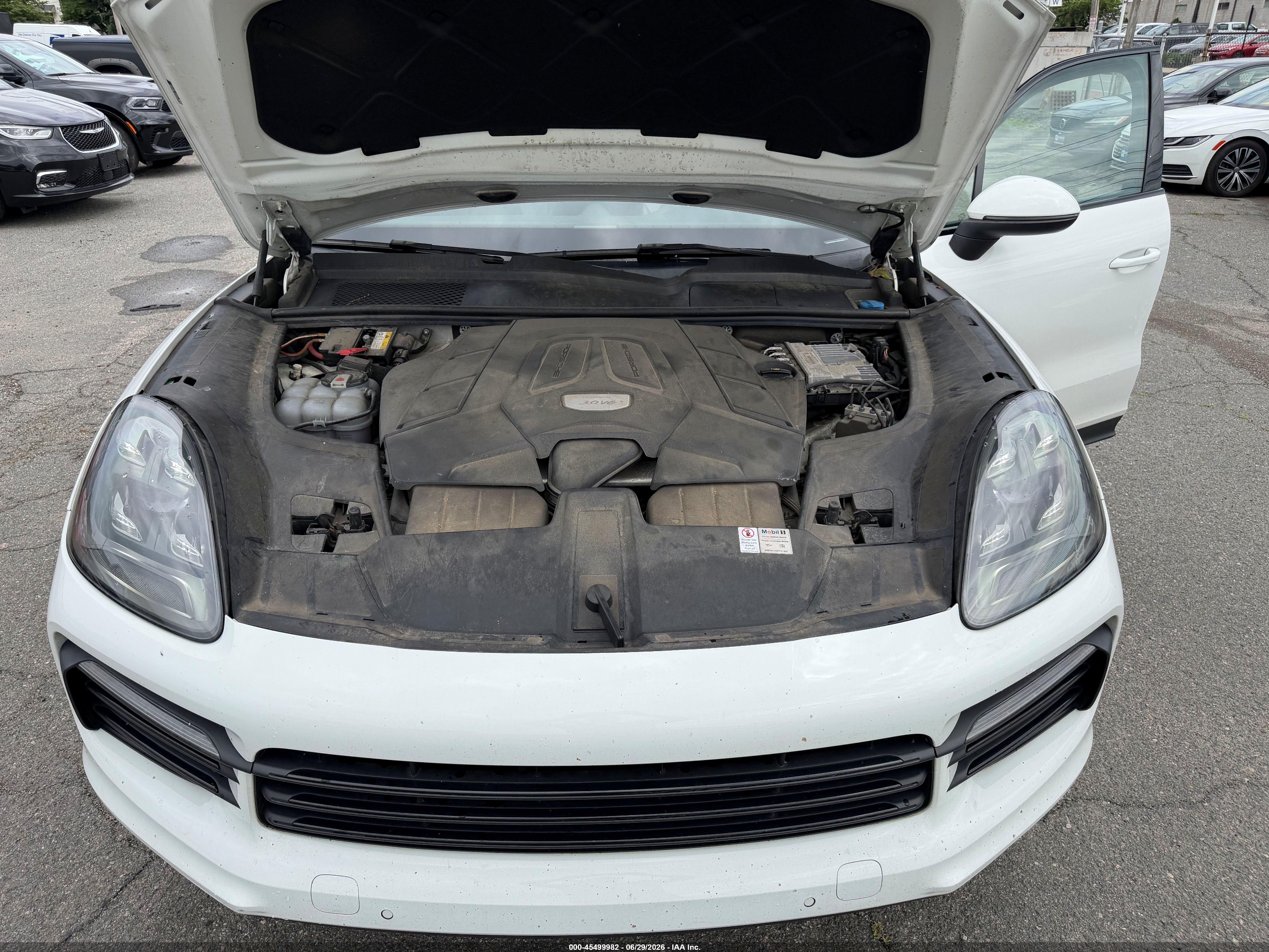 2020 Porsche Cayenne VIN WP1AA2AY1LDA03762 IAAI salvage auction — Normal Wear, Clear (New Jersey), sold $12,500 on 2026-07-01 (photo 9)