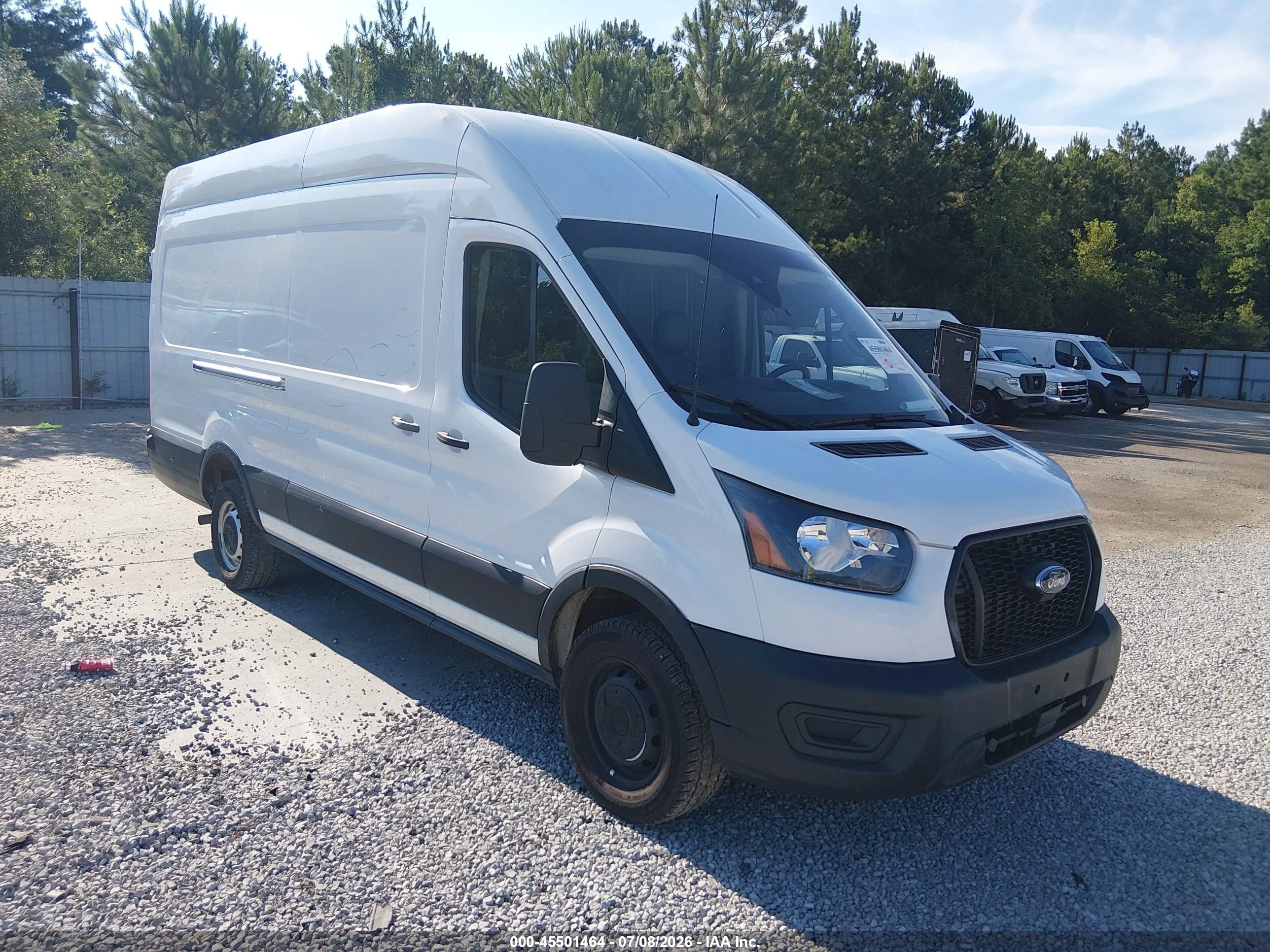 2024 Ford Transit-250 VIN 1FTBR3X89RKA73526 — IAAI salvage auction photo
