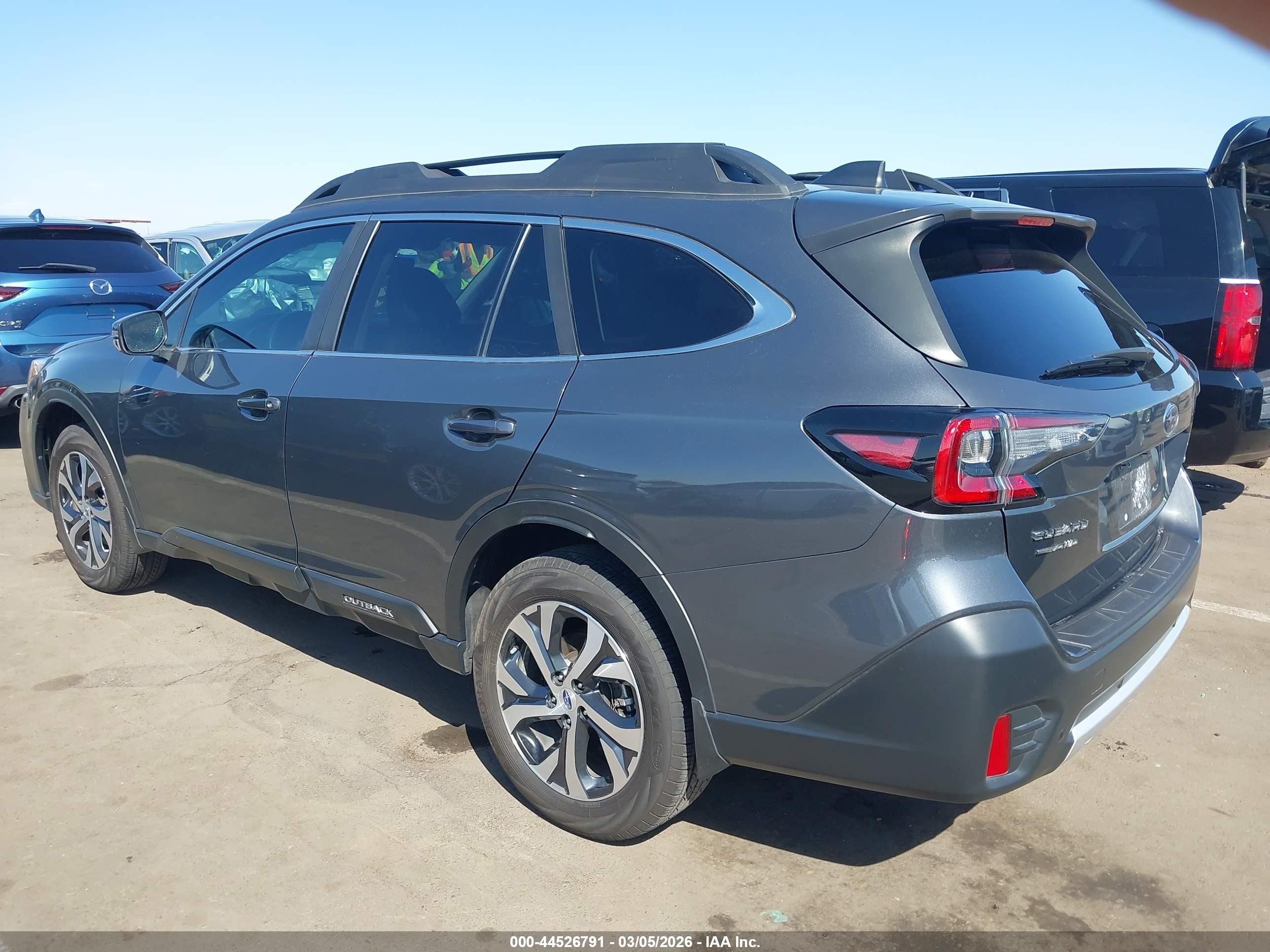 2022 Subaru Outback VIN 4S4BTAMC5N3103197 IAAI salvage auction — Side, Salvage (Arizona), sold $10,000 on 2026-10-14 (photo 3)