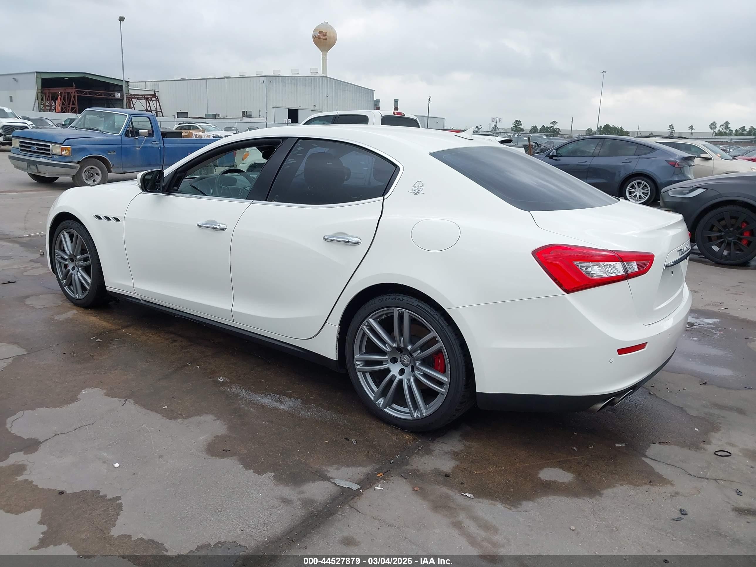 2017 Maserati Ghibli VIN ZAM57XSA7H1218745 IAAI salvage auction — Unknown, Salvage (Texas), sold $7,050 on 2026-04-09 (photo 3)