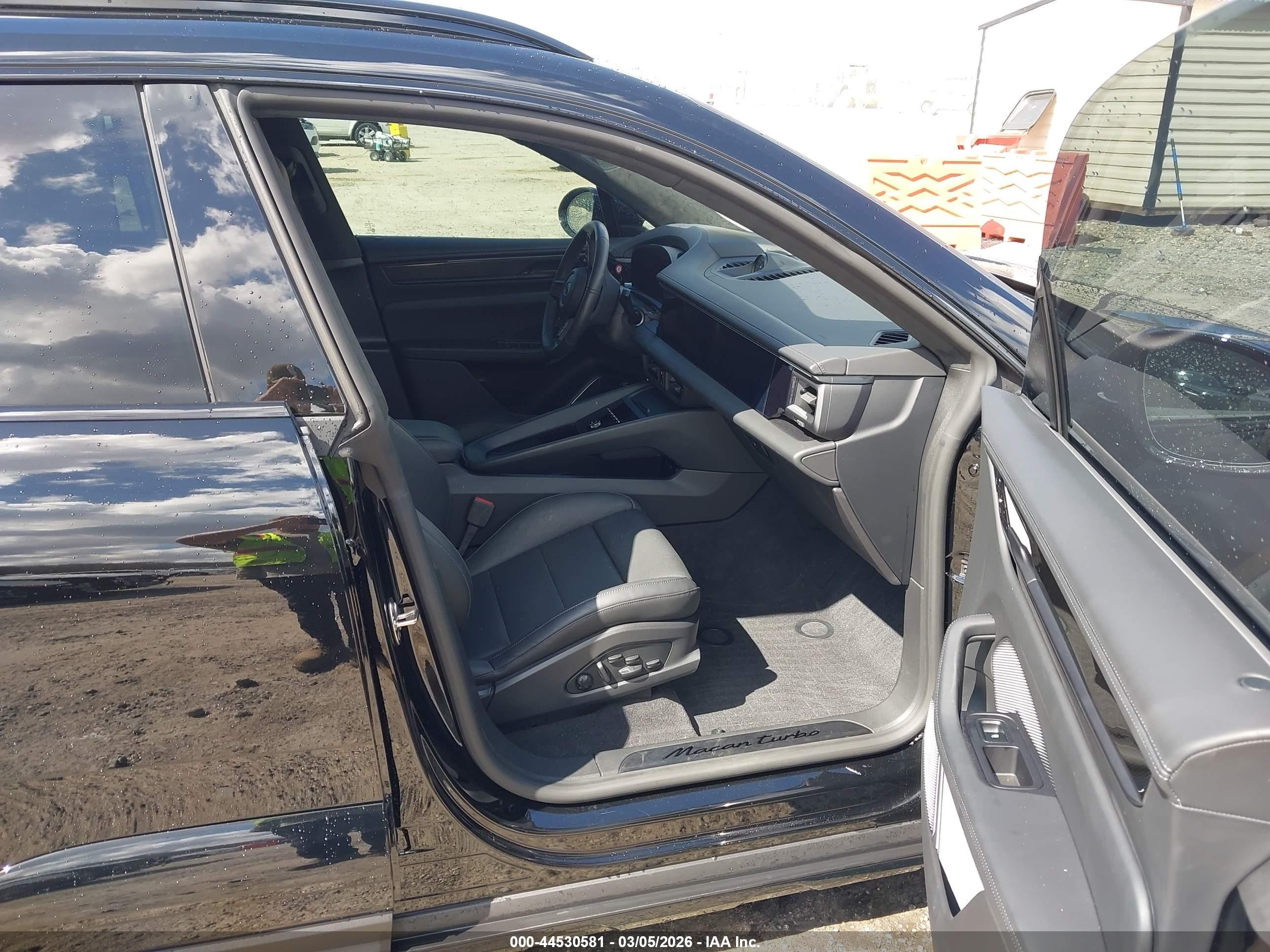 2025 Porsche Macan VIN WP1AC2XA1SL175554 IAAI salvage auction — Rear End, Salvage (Georgia), sold $61,000 on 2026-07-02 (photo 5)
