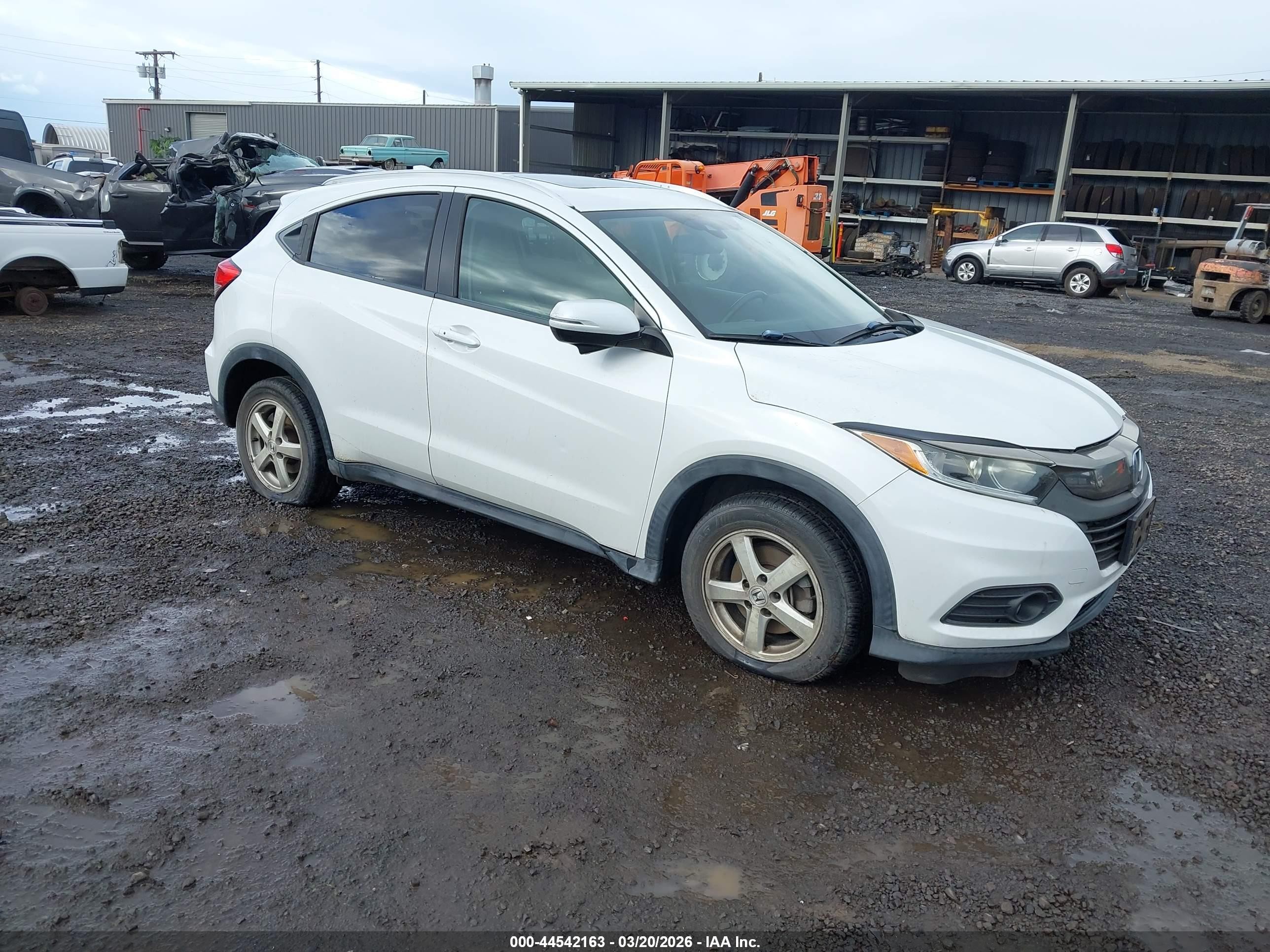 2019 Honda HR-V VIN 3CZRU5H71KM712182 — IAAI salvage auction photo