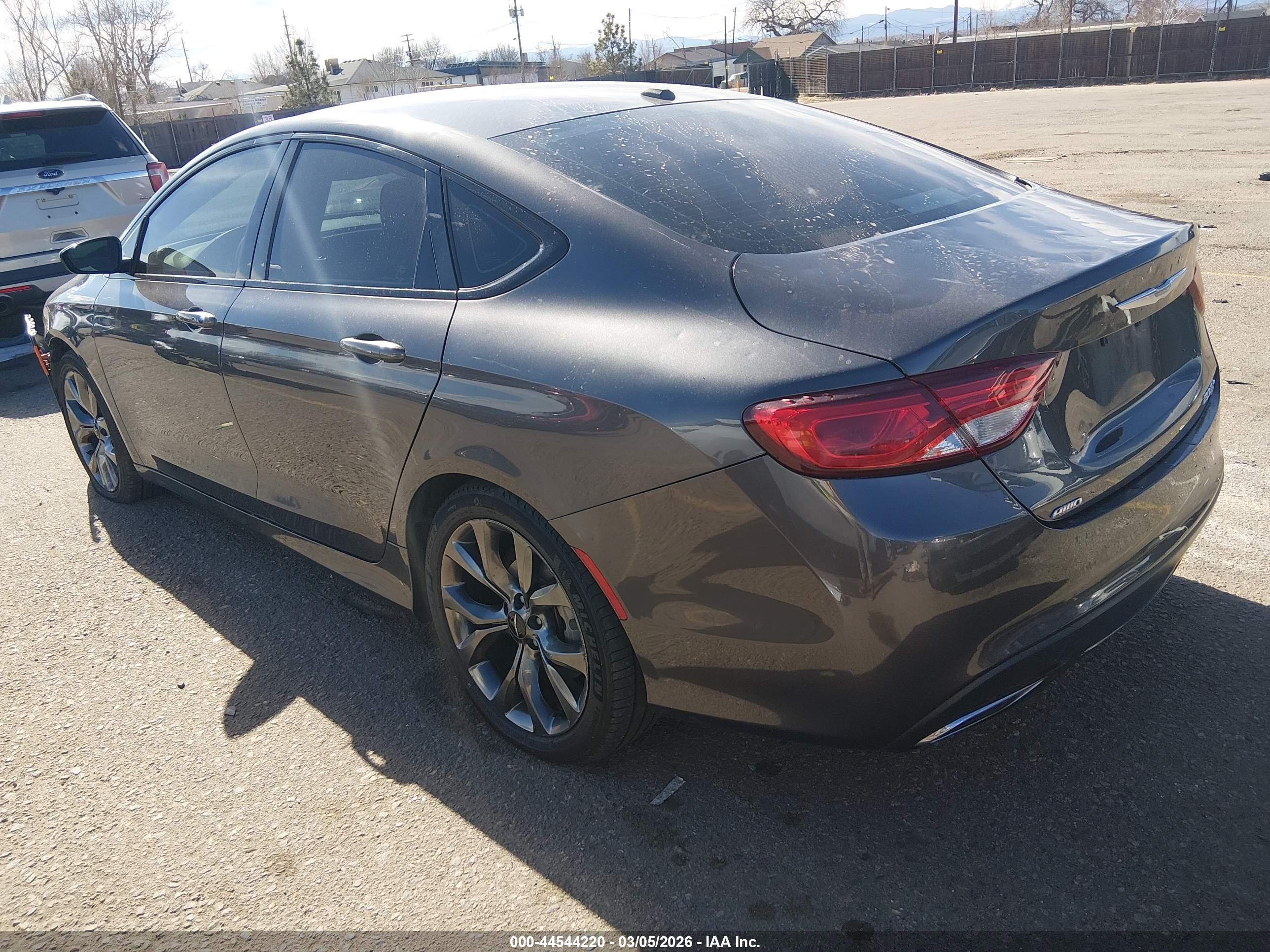 2015 Chrysler 200 VIN 1C3CCCDG9FN583360 IAAI salvage auction — Front End, Clear (Colorado), sold $1,175 on 2026-10-19 (photo 3)
