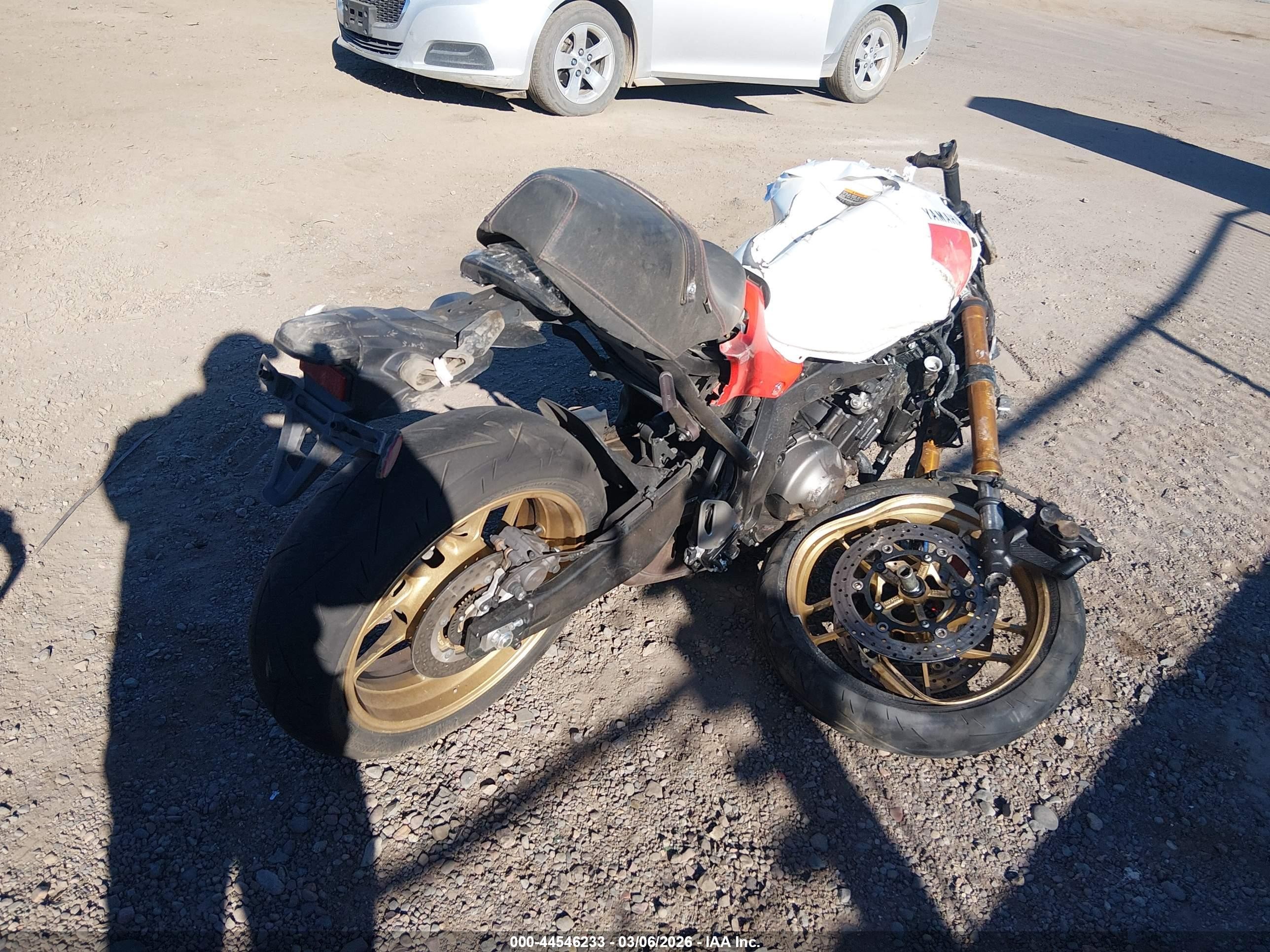 2024 Yamaha MTM890 VIN JYARN80E1RA002362 IAAI salvage auction — Front & Rear, Salvage (Arizona), sold $525 on 2026-06-30 (photo 4)