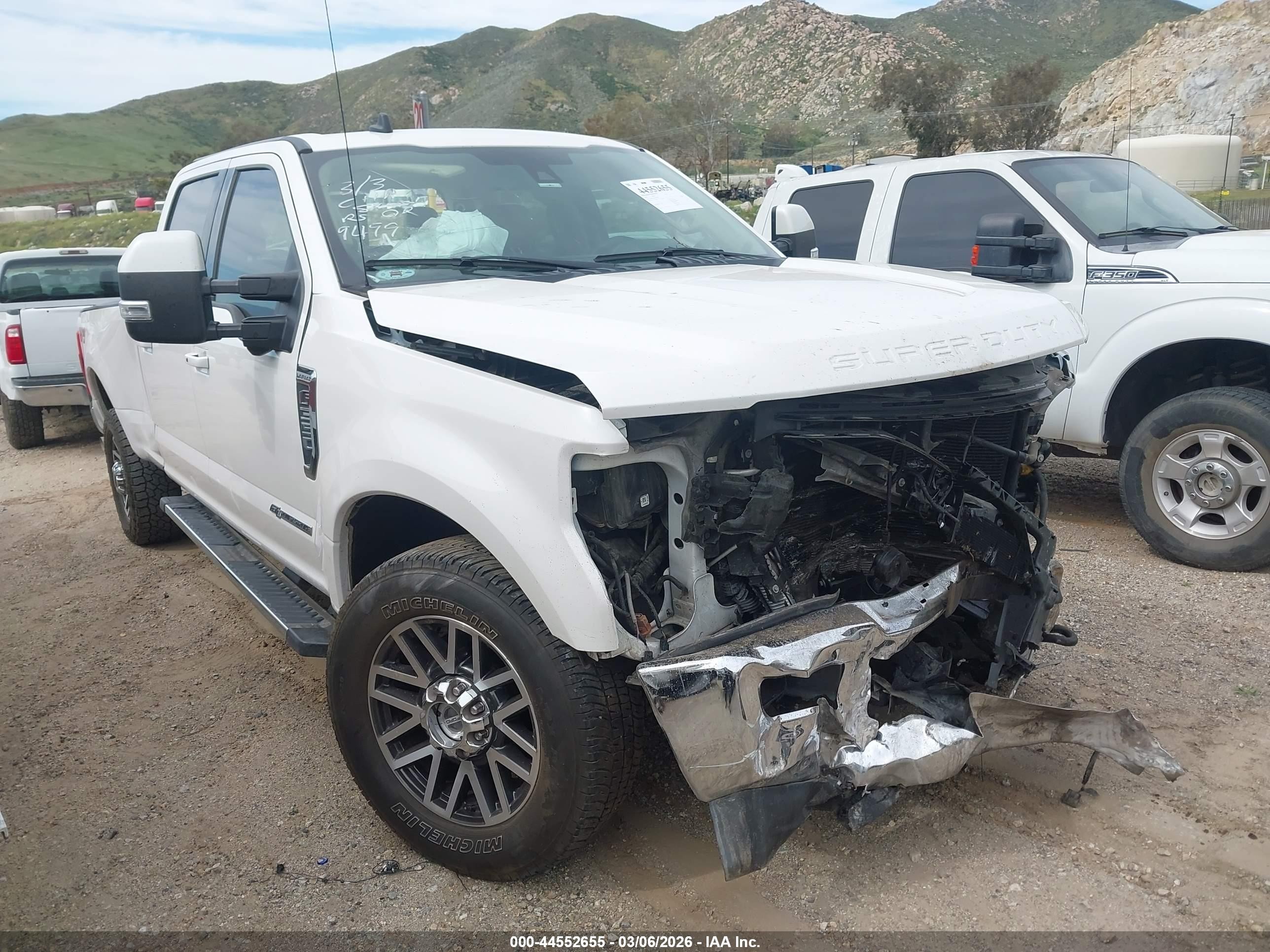 2019 Ford F-350 VIN 1FT8W3BT9KEC29499 — IAAI salvage auction photo