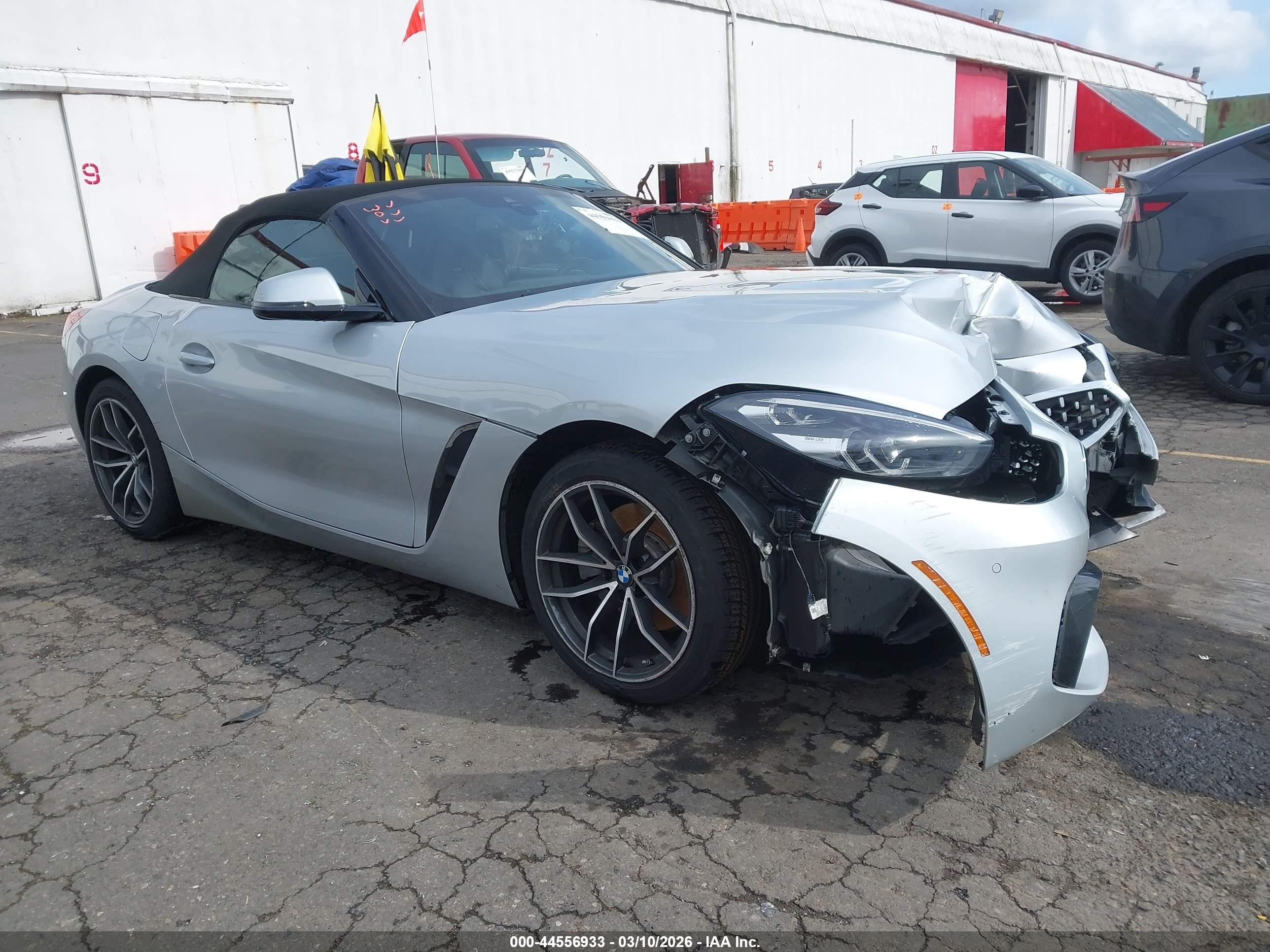 2020 BMW Z4 VIN WBAHF3C09LWW64925 — IAAI salvage auction photo