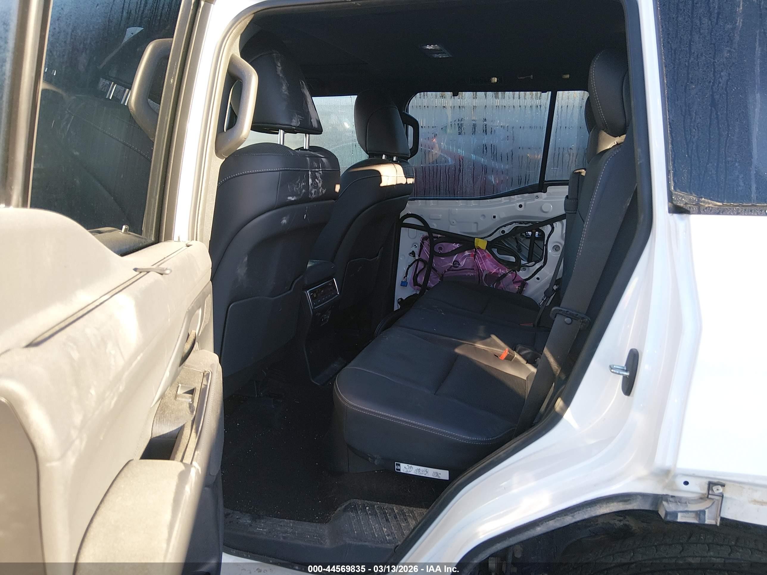 2024 Lexus GX 550 VIN JTJVBCDXXR5018222 IAAI salvage auction — Rear End, Salvage (Louisiana), sold $46,900 on 2026-07-06 (photo 8)