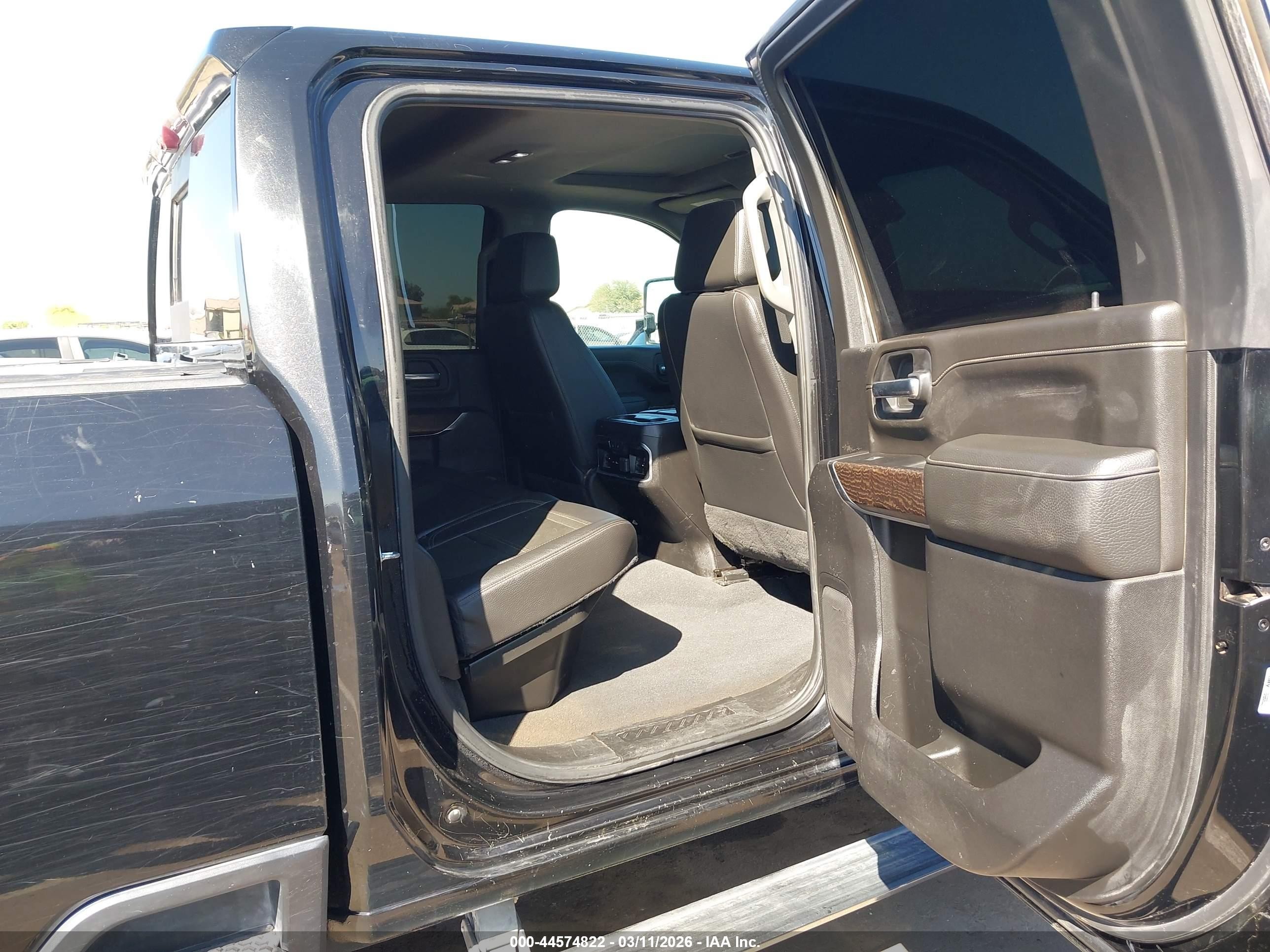 2023 GMC Sierra VIN 1GT49REY6PF243913 IAAI salvage auction — Theft, Clear - Dealer Only (California), sold $40,500 on 2026-06-22 (photo 6)