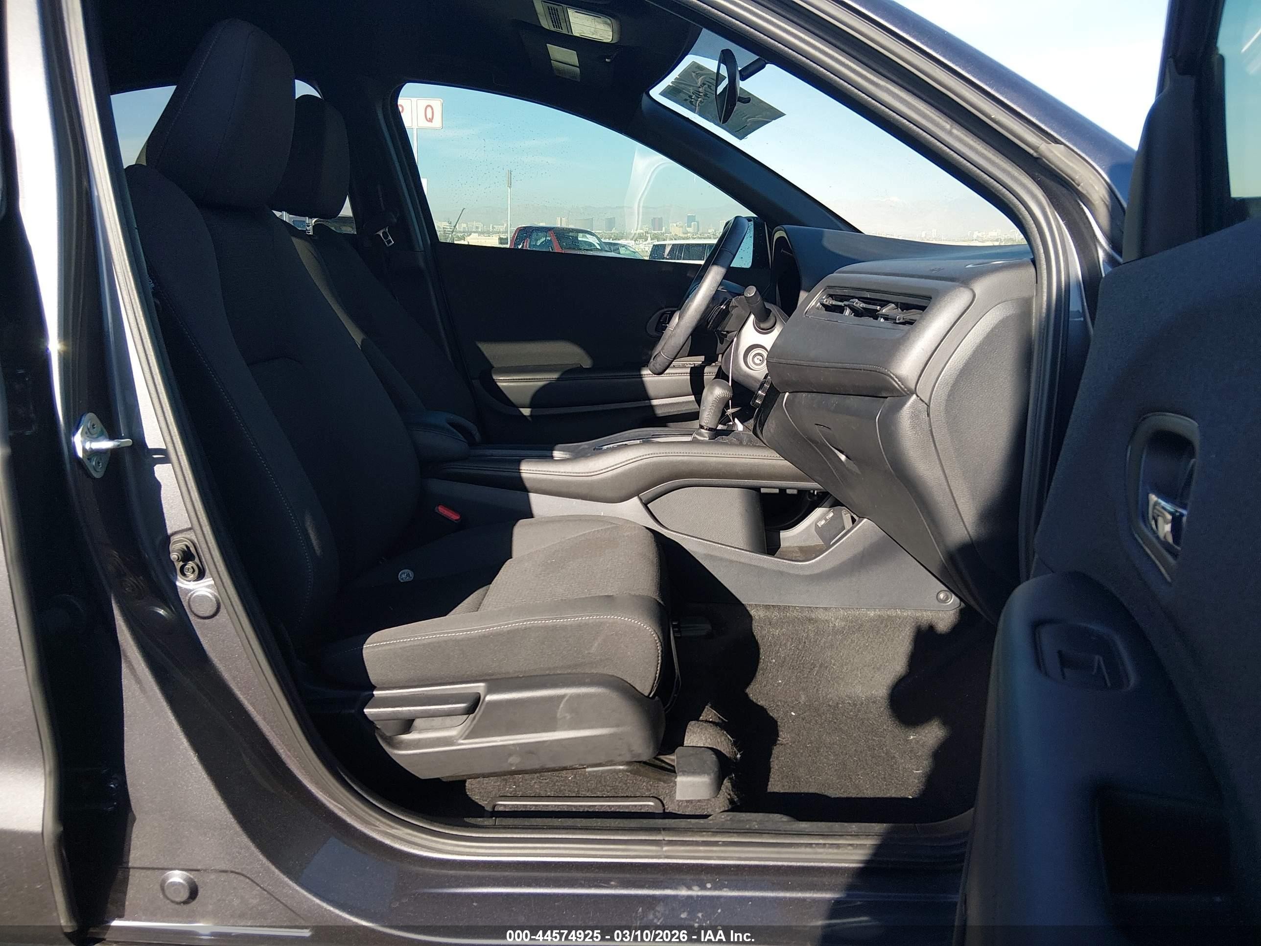 2022 Honda HR-V VIN 3CZRU6H14NM741438 IAAI salvage auction — Front End, Salvage (Nevada), sold $7,400 on 2026-07-10 (photo 5)
