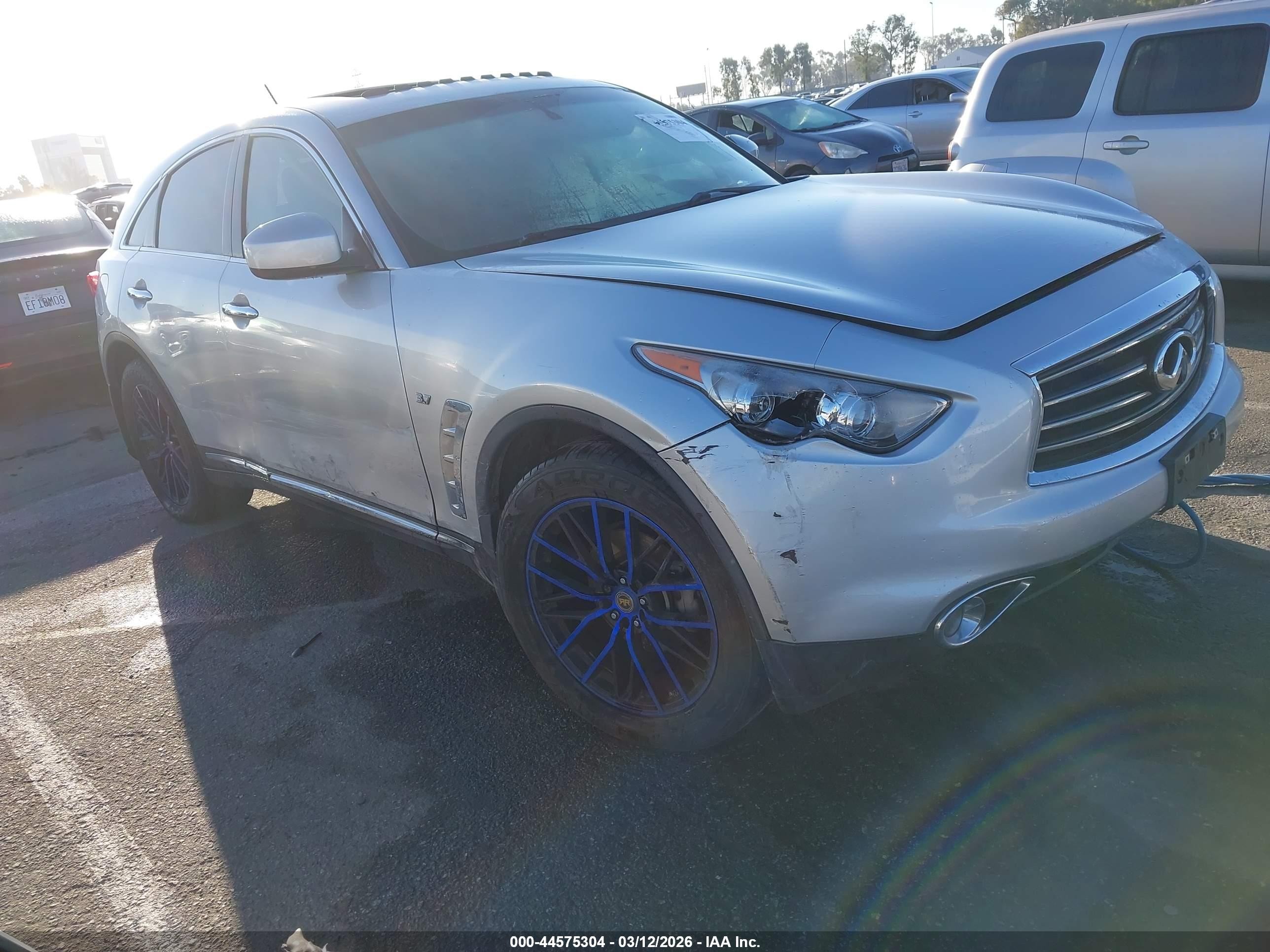 2014 Infiniti QX70 VIN JN8CS1MW7EM413212 IAAI salvage auction — Unknown, Salvage (California), sold $300 on 2026-07-02 (photo 1)