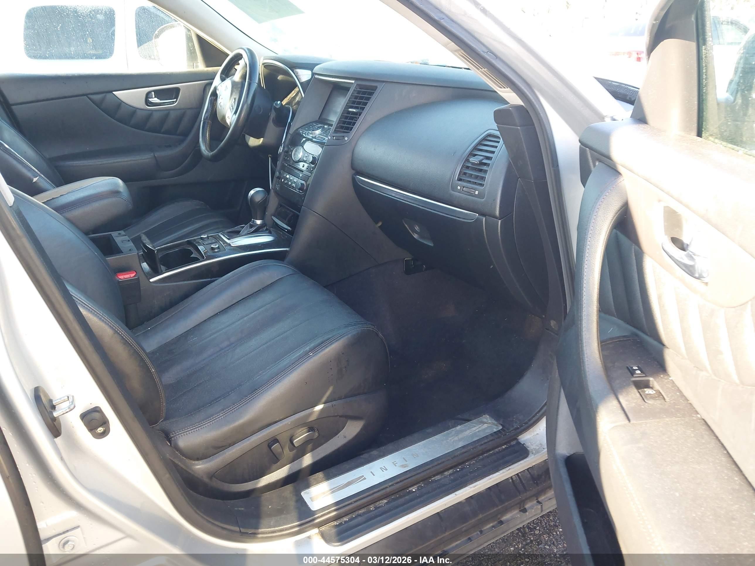 2014 Infiniti QX70 VIN JN8CS1MW7EM413212 IAAI salvage auction — Unknown, Salvage (California), sold $300 on 2026-07-02 (photo 5)