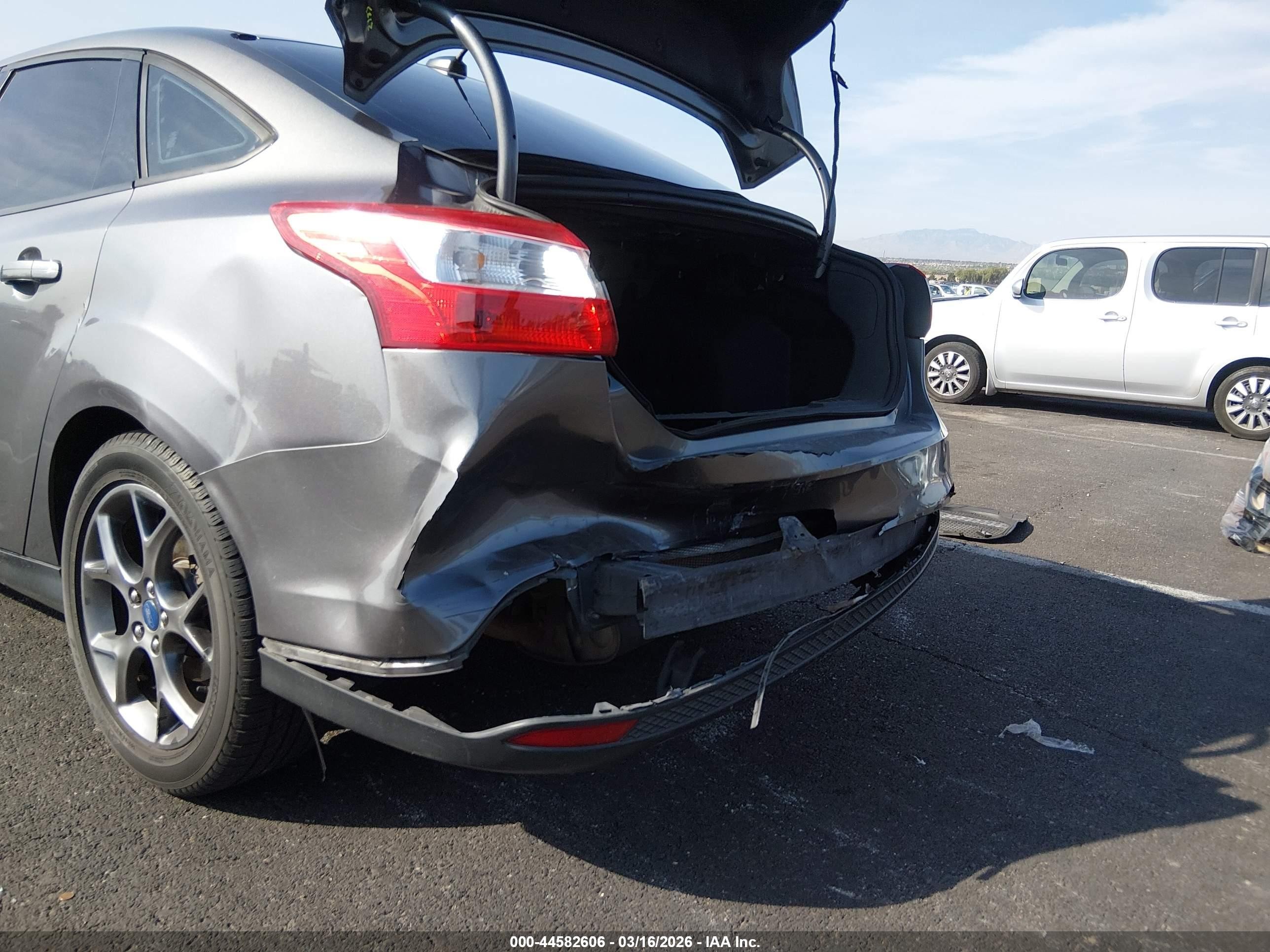 2013 Ford Focus VIN 1FADP3F29DL201512 IAAI salvage auction — Rear End, Salvage (Nevada), sold $275 on 2026-07-10 (photo 6)
