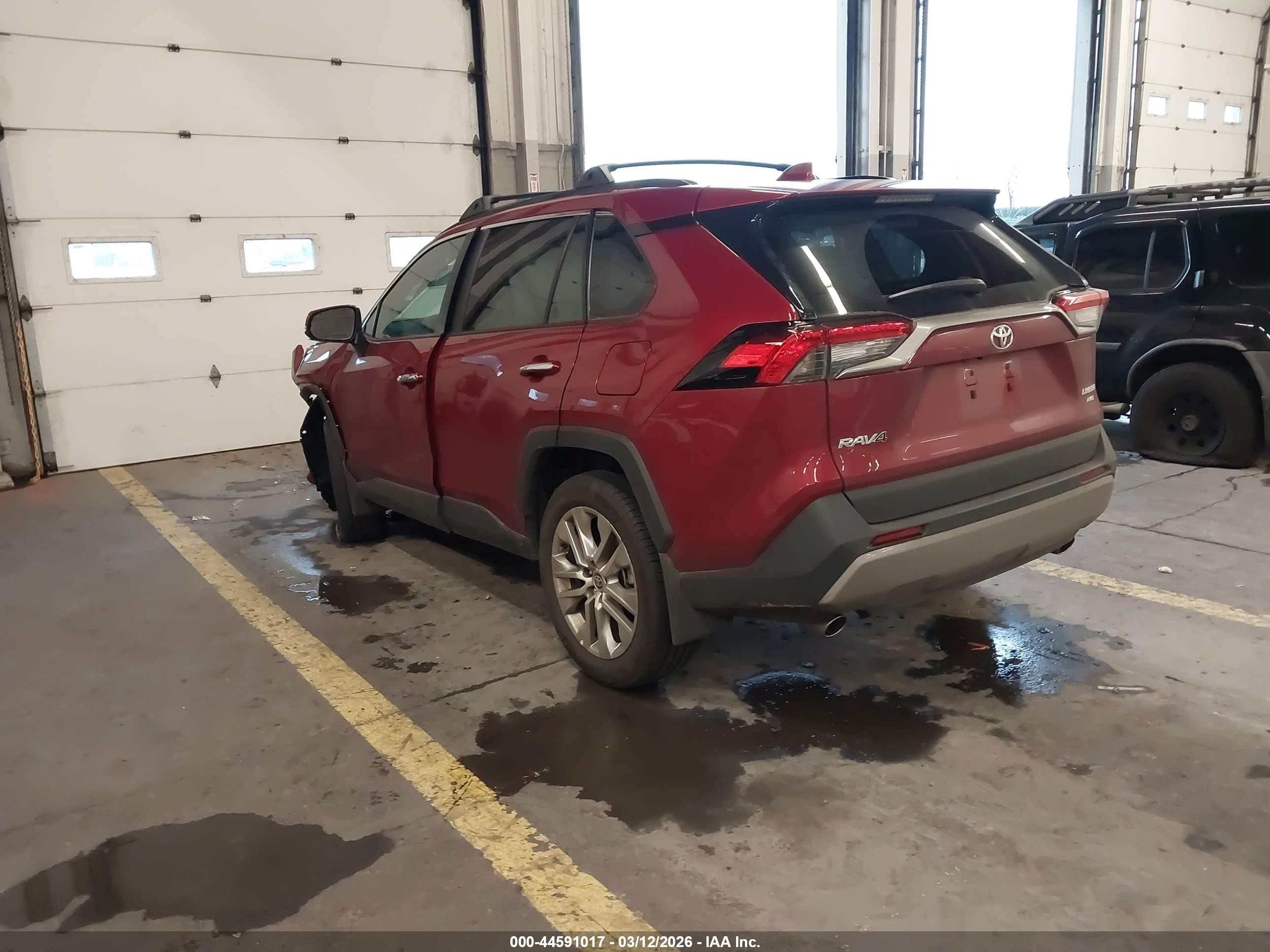 2025 Toyota RAV4 VIN 2T3N1RFV5SW500924 IAAI salvage auction — Front End, Salvage (Oregon), sold $9,200 on 2026-07-09 (photo 3)