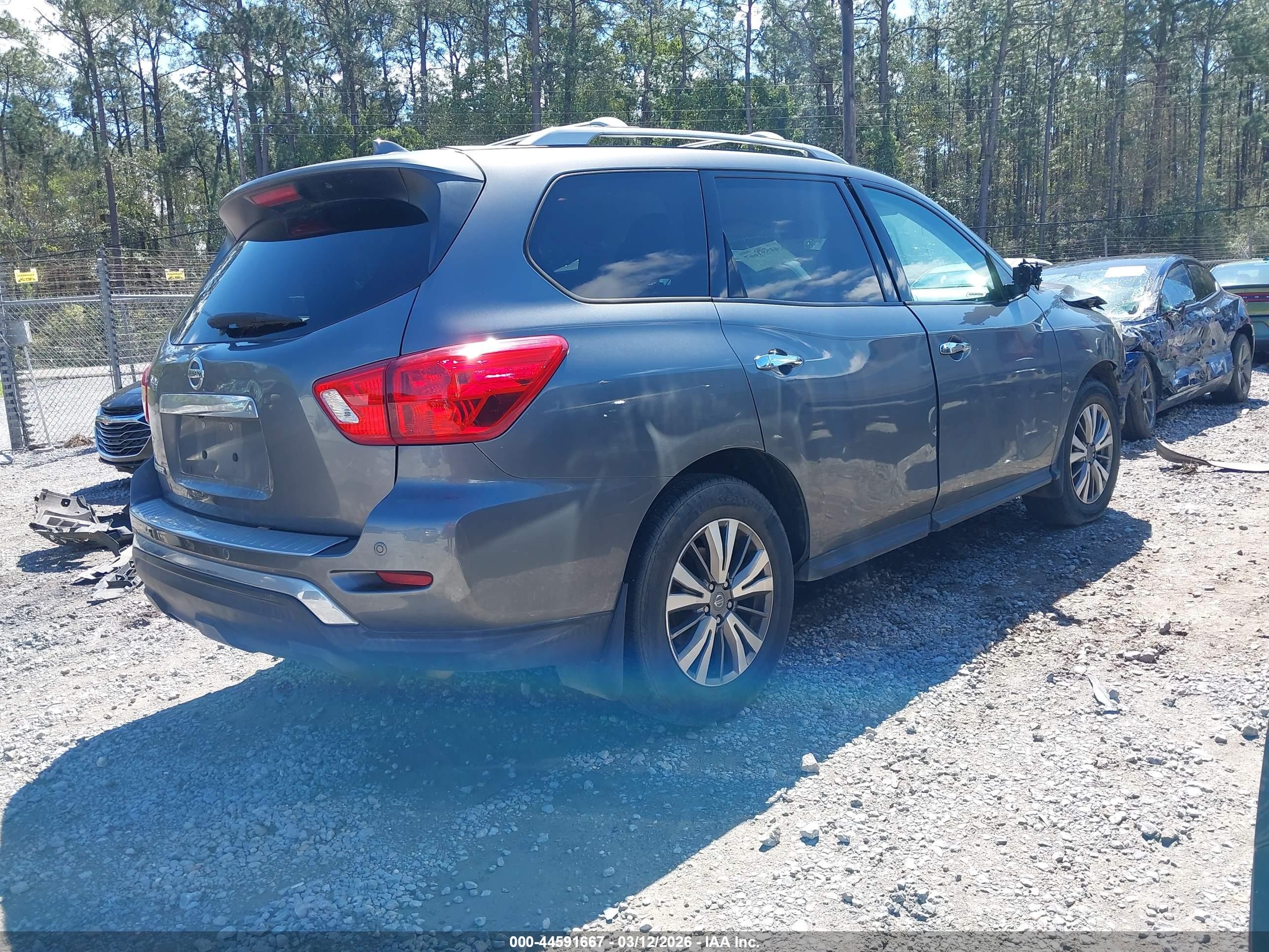 2020 Nissan Pathfinder VIN 5N1DR2AN2LC596692 IAAI salvage auction — Front End, Salvage (Mississippi), sold $400 on 2026-07-01 (photo 4)