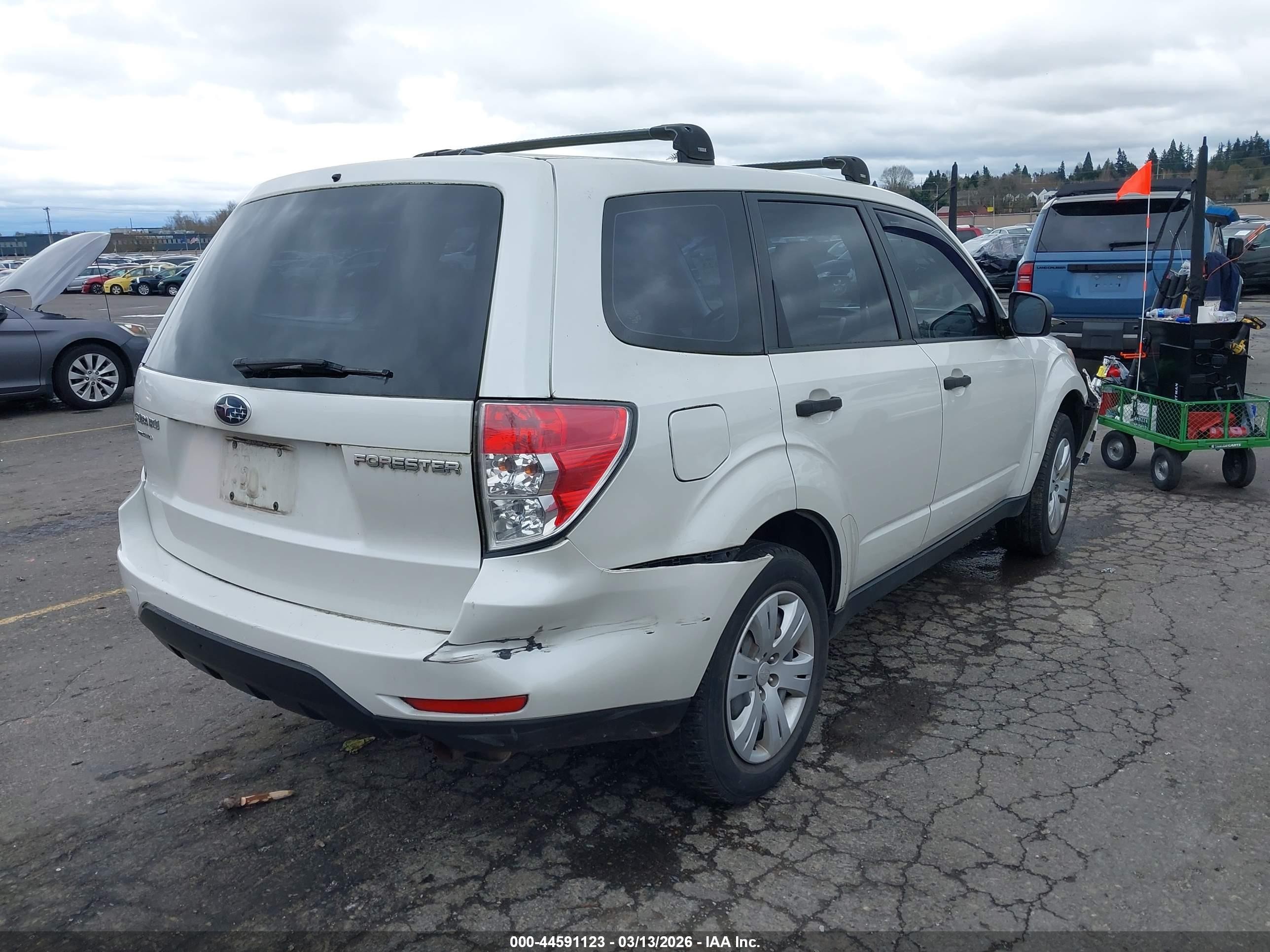 2013 Subaru Forester VIN JF2SHBAC6DH436642 IAAI salvage auction — Front & Rear, Salvage (Oregon), sold $700 on 2026-07-09 (photo 4)