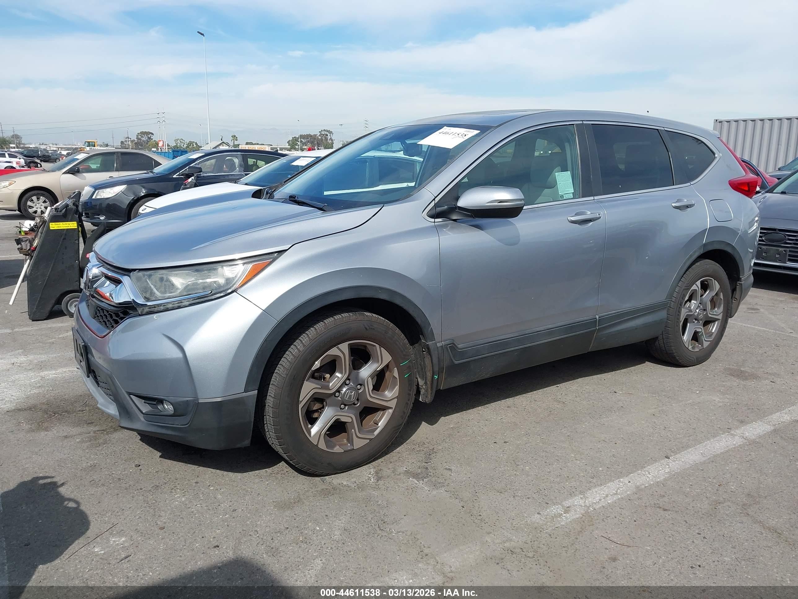 2019 Honda CR-V VIN 5J6RW1H80KA035599 IAAI salvage auction — Theft, Salvage (California), sold $5,950 on 2026-07-09 (photo 2)
