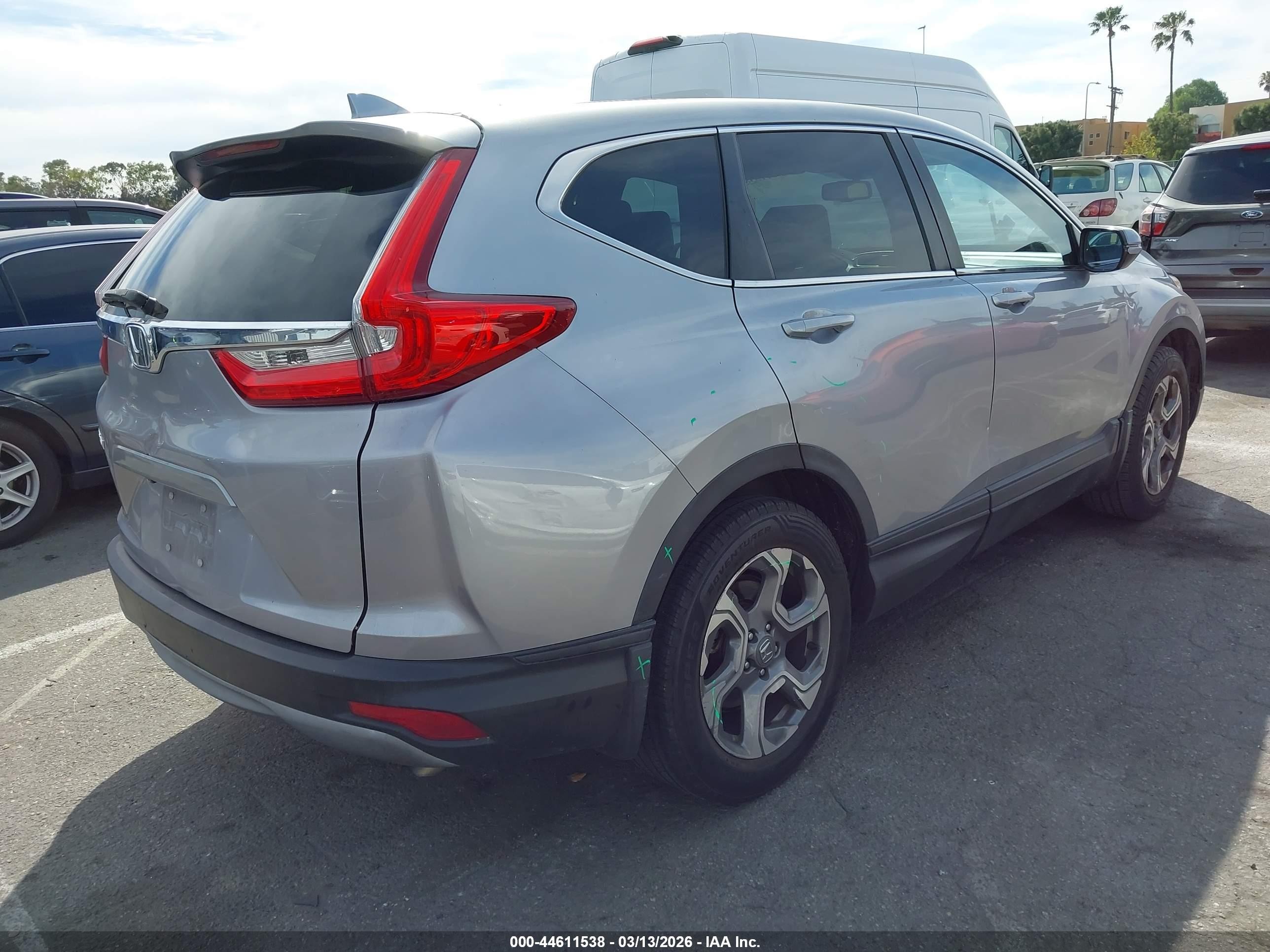 2019 Honda CR-V VIN 5J6RW1H80KA035599 IAAI salvage auction — Theft, Salvage (California), sold $5,950 on 2026-07-09 (photo 4)