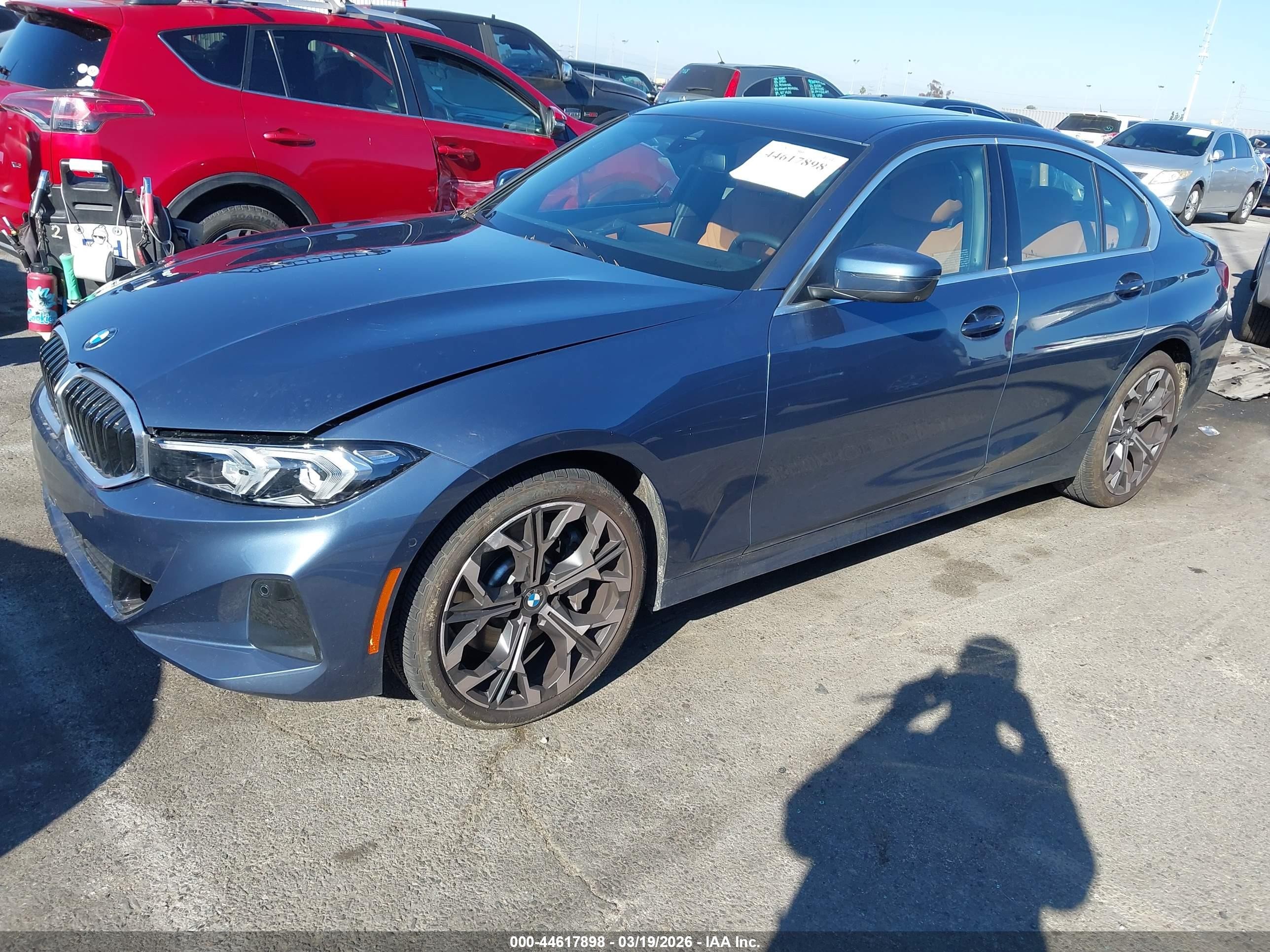 2025 BMW 3er VIN 3MW69CW0XS8F61496 IAAI salvage auction — Theft, Clear - Dealer Only (California), sold $19,450 on 2026-08-17 (photo 2)