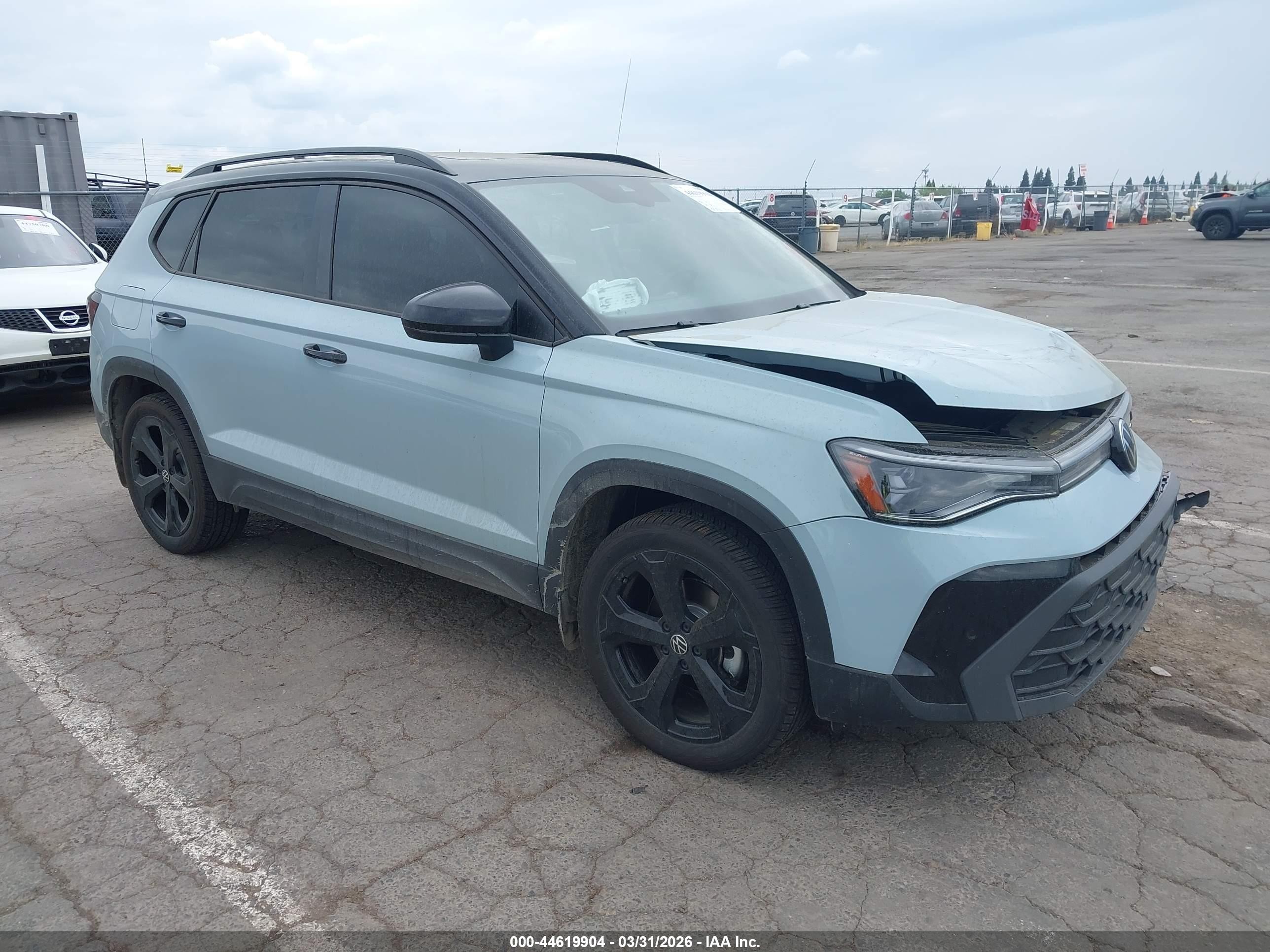 2025 Volkswagen Taos VIN 3VV2C7B25SM039367 — IAAI salvage auction photo