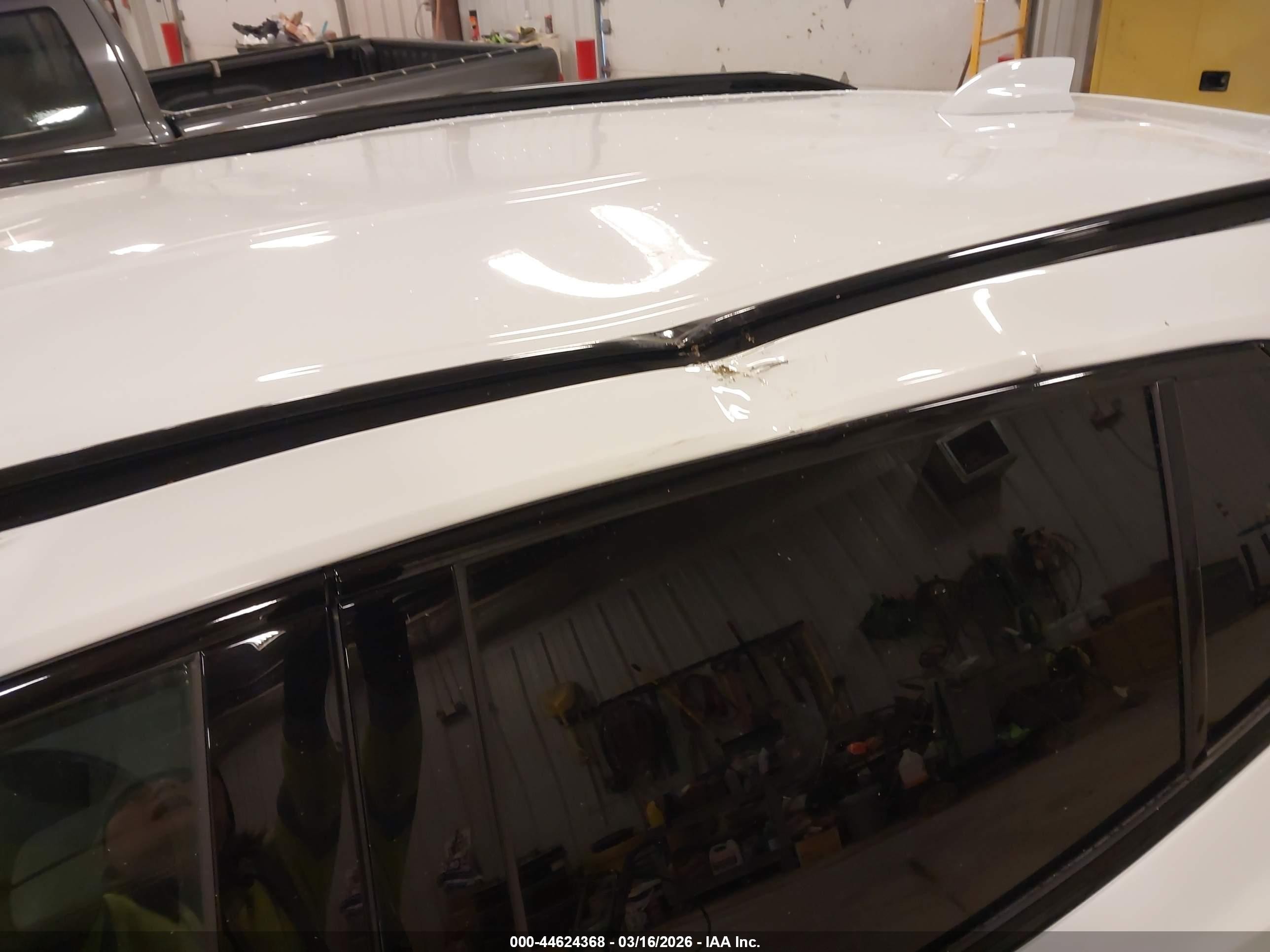 2025 Buick Envision VIN LRBFZLE40SD060643 IAAI salvage auction — Storm Damage, Clear (Michigan), sold $12,850 on 2026-06-16 (photo 6)