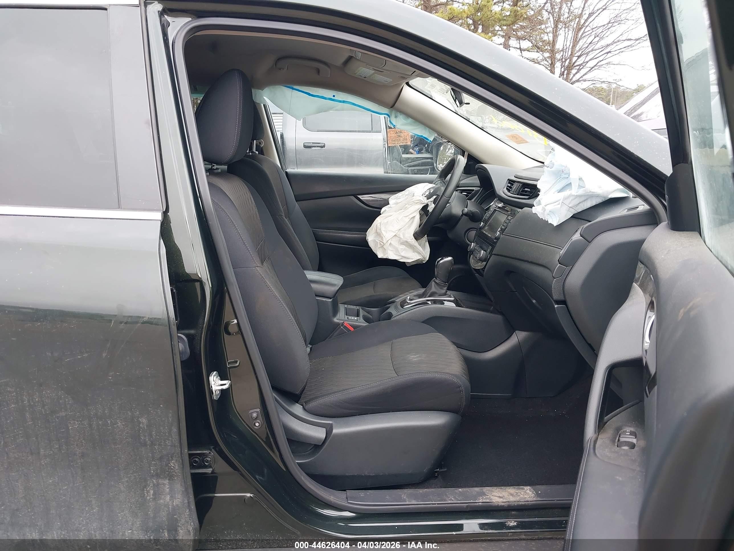 2020 Nissan Rogue VIN 5N1AT2MV0LC734861 IAAI salvage auction — Biohazard/Chemical, Mv-907A (New York), sold $1,000 on 2026-07-11 (photo 5)