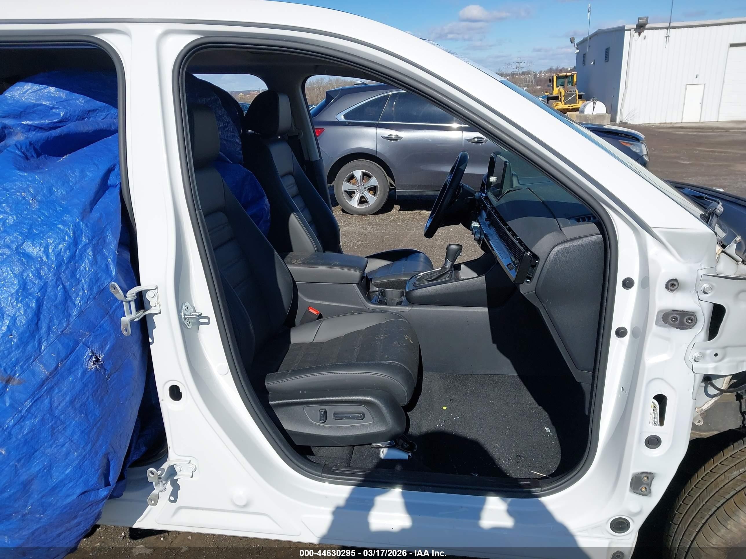 2025 Honda CR-V VIN 2HKRS4H7XSH401880 IAAI salvage auction — Stripped, Salvage (Pennsylvania), sold $3,350 on 2026-07-12 (photo 5)