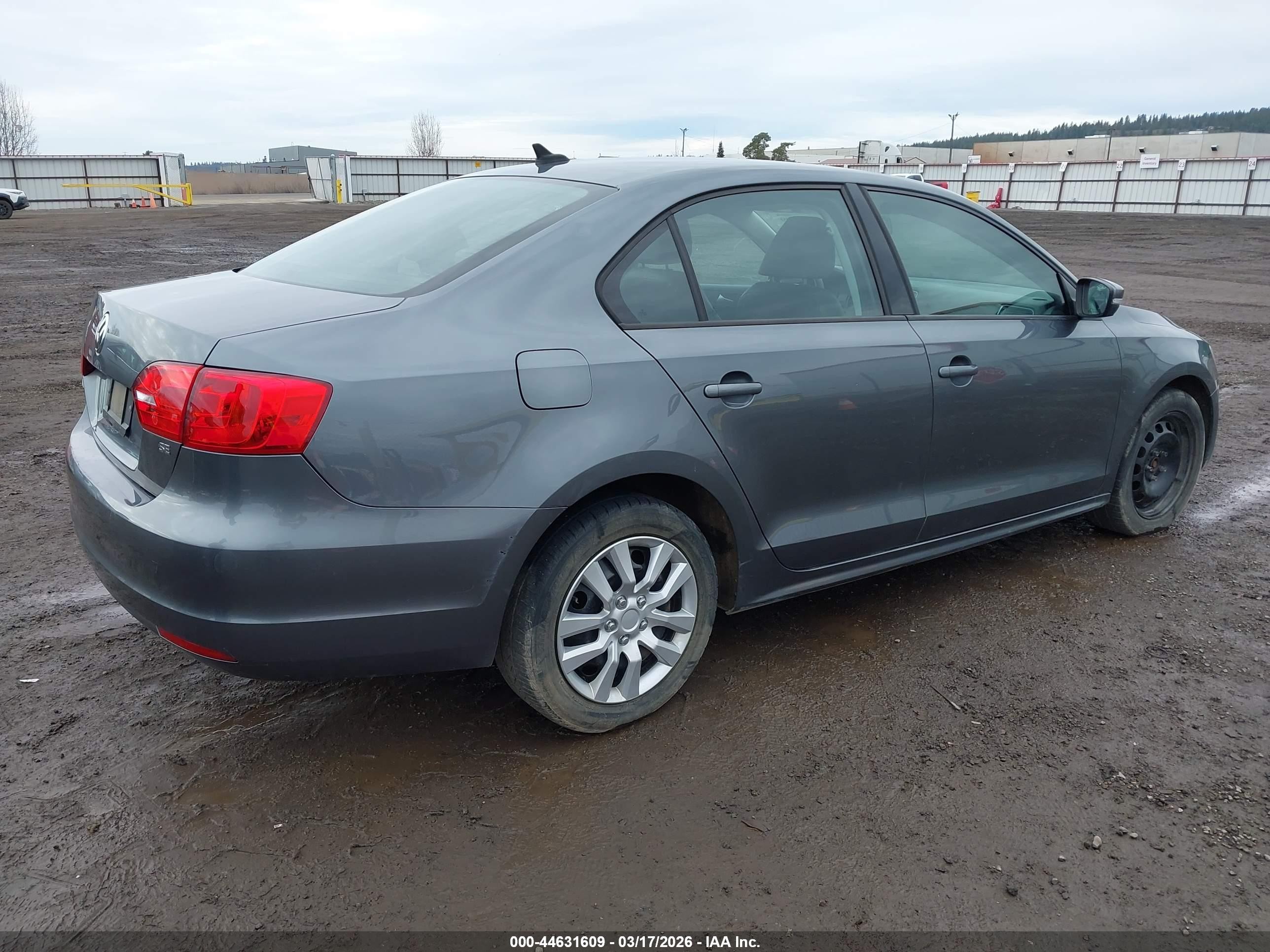 2014 Volkswagen Jetta VIN 3VWD17AJ1EM247723 IAAI salvage auction — Unknown, Bill Of Sale (Washington), sold $725 on 2026-09-12 (photo 4)