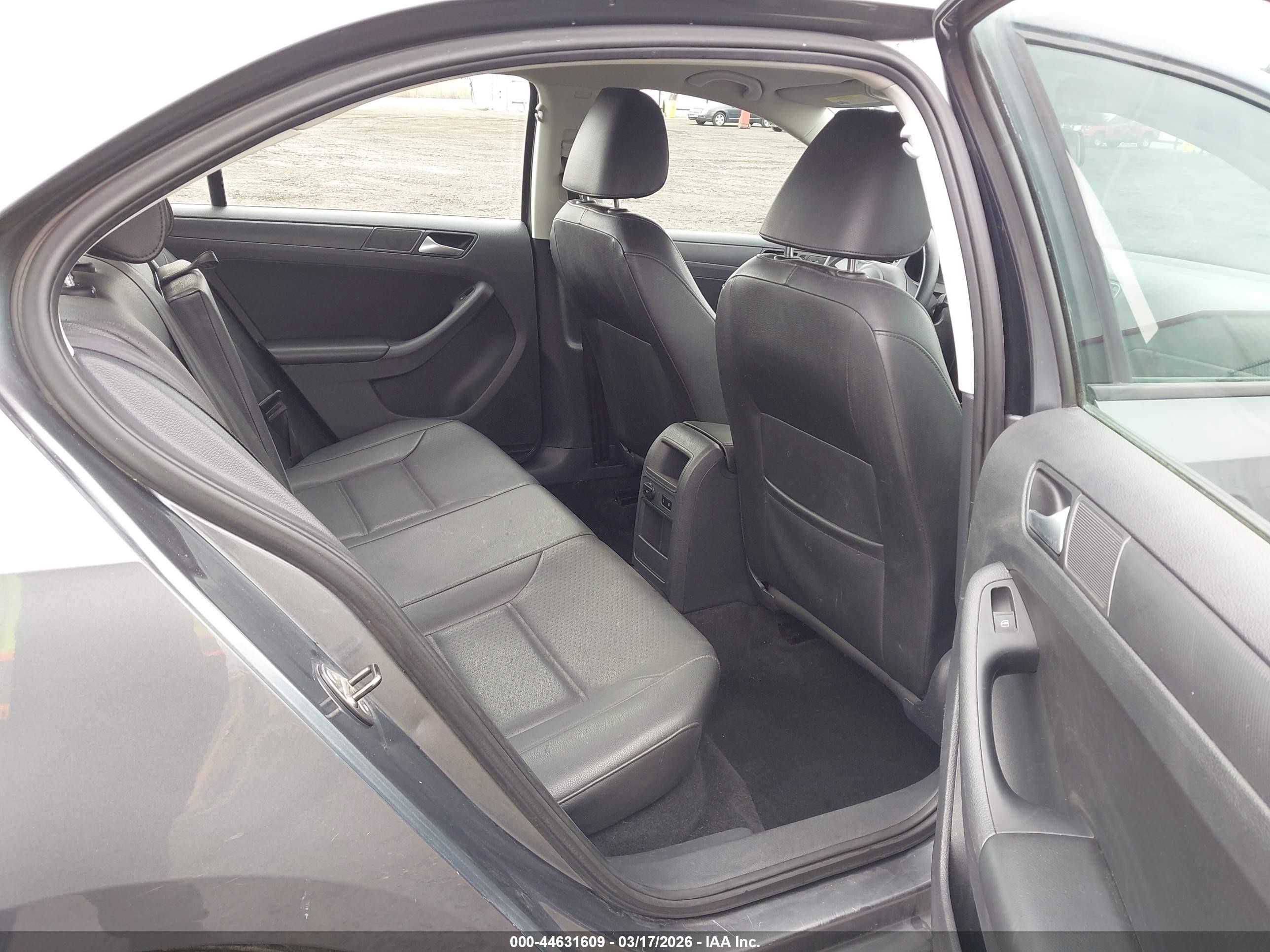 2014 Volkswagen Jetta VIN 3VWD17AJ1EM247723 IAAI salvage auction — Unknown, Bill Of Sale (Washington), sold $725 on 2026-09-12 (photo 8)