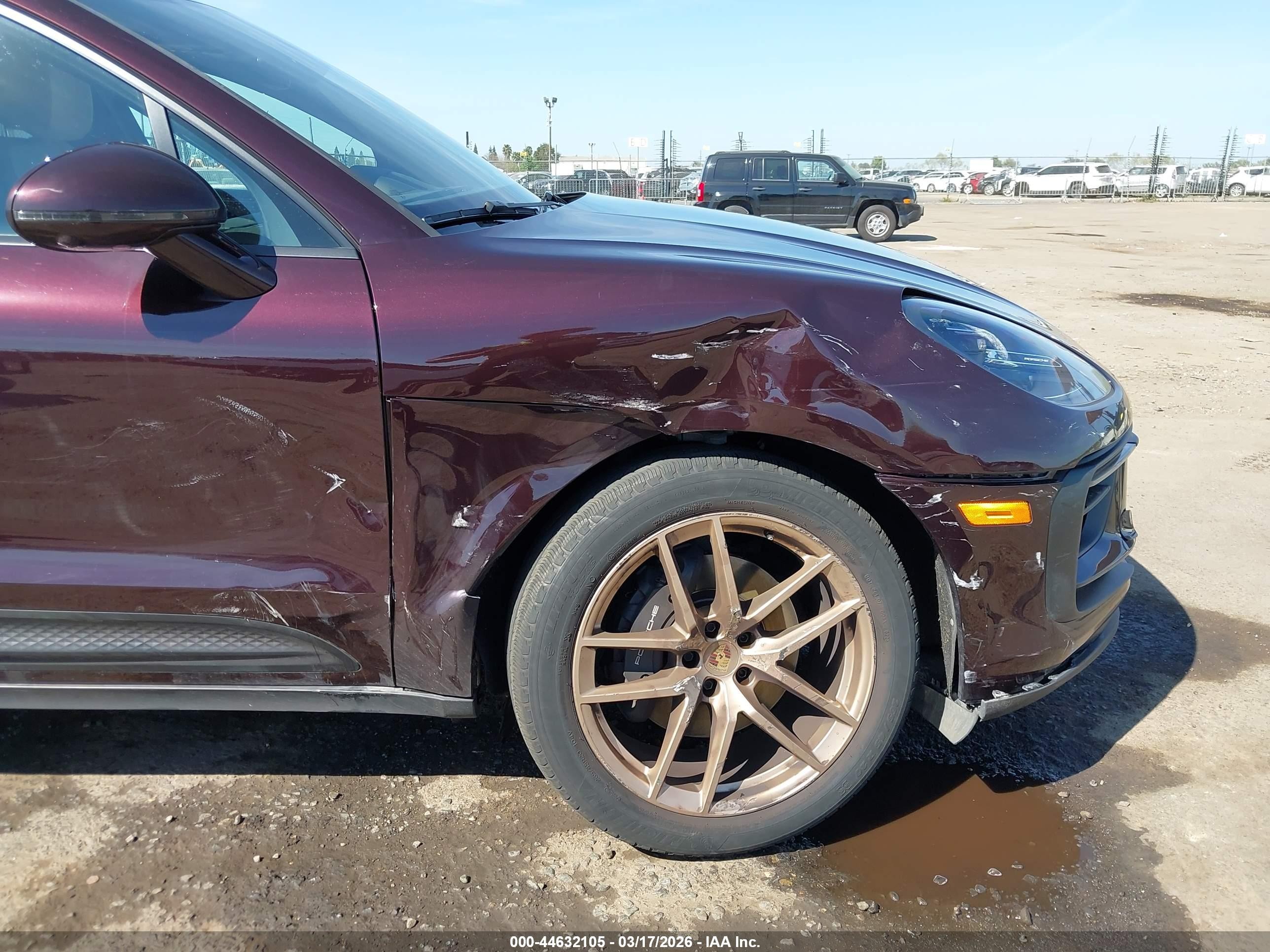 2023 Porsche Macan VIN WP1AA2A51PLB14975 IAAI salvage auction — Unknown, Salvage (California), sold $19,500 on 2026-09-07 (photo 6)