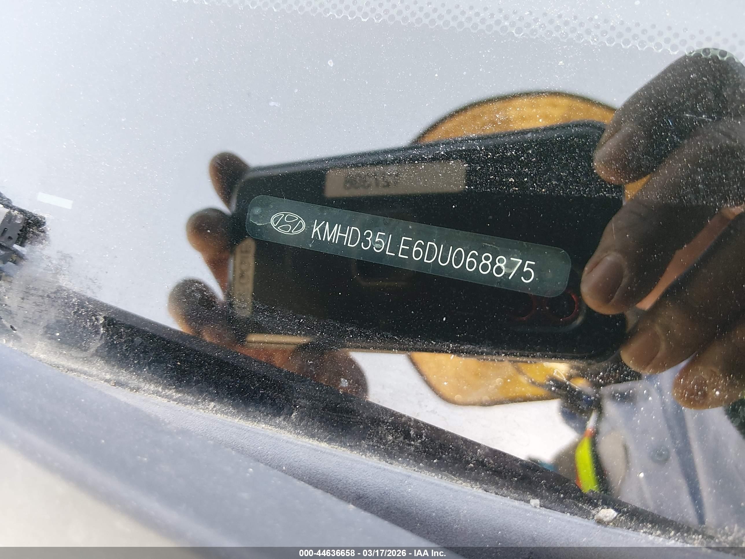 2013 Hyundai Elantra VIN KMHD35LE6DU068875 IAAI salvage auction — Normal Wear, Salvage (Idaho), sold $875 on 2026-07-09 (photo 9)