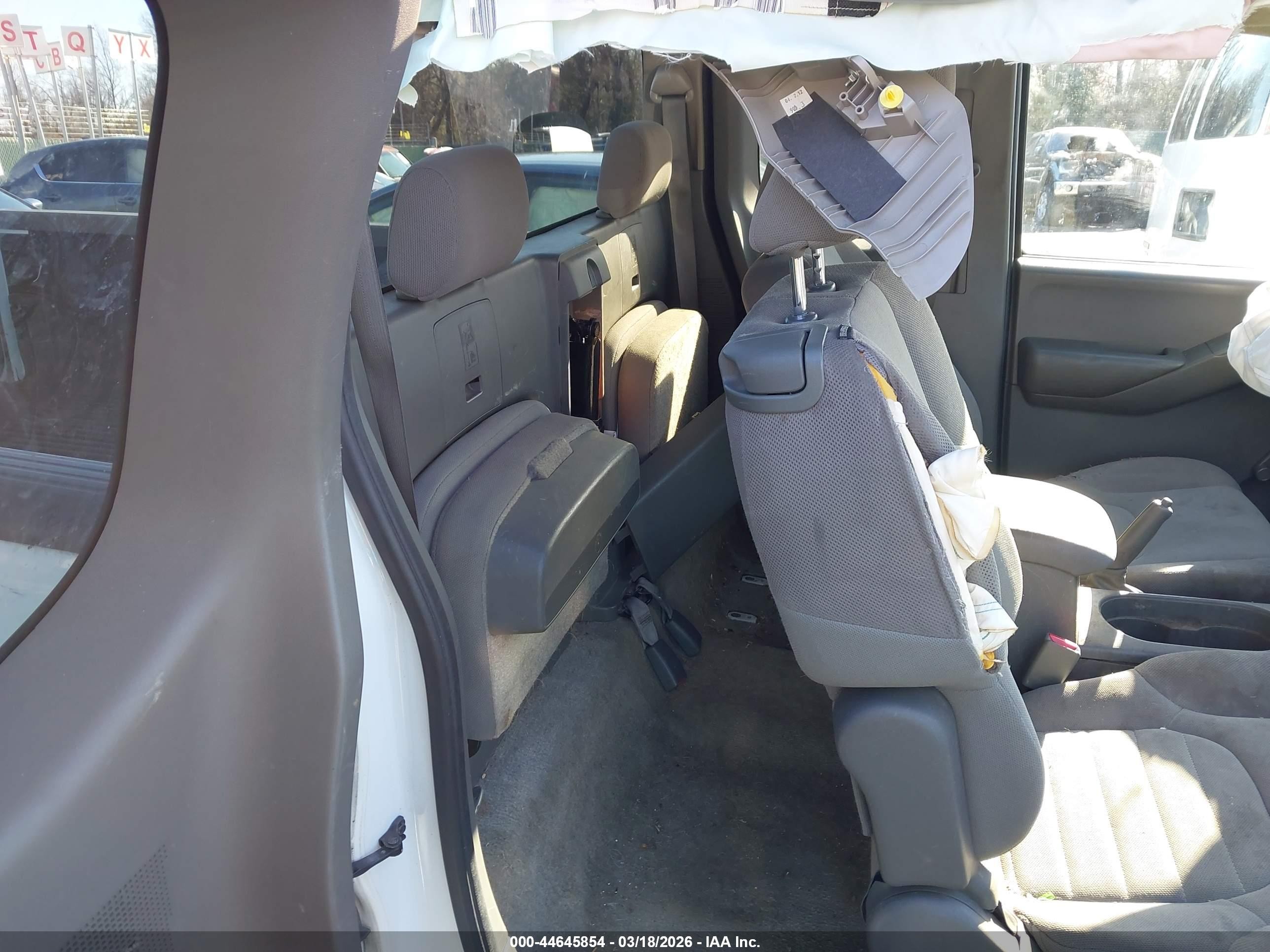2012 Nissan Navara (frontier) VIN 1N6BD0CT3CC473538 IAAI salvage auction — Front & Rear, Salvage - Greater Than 75% (Maryland), sold $975 on 2026-09-04 (photo 8)