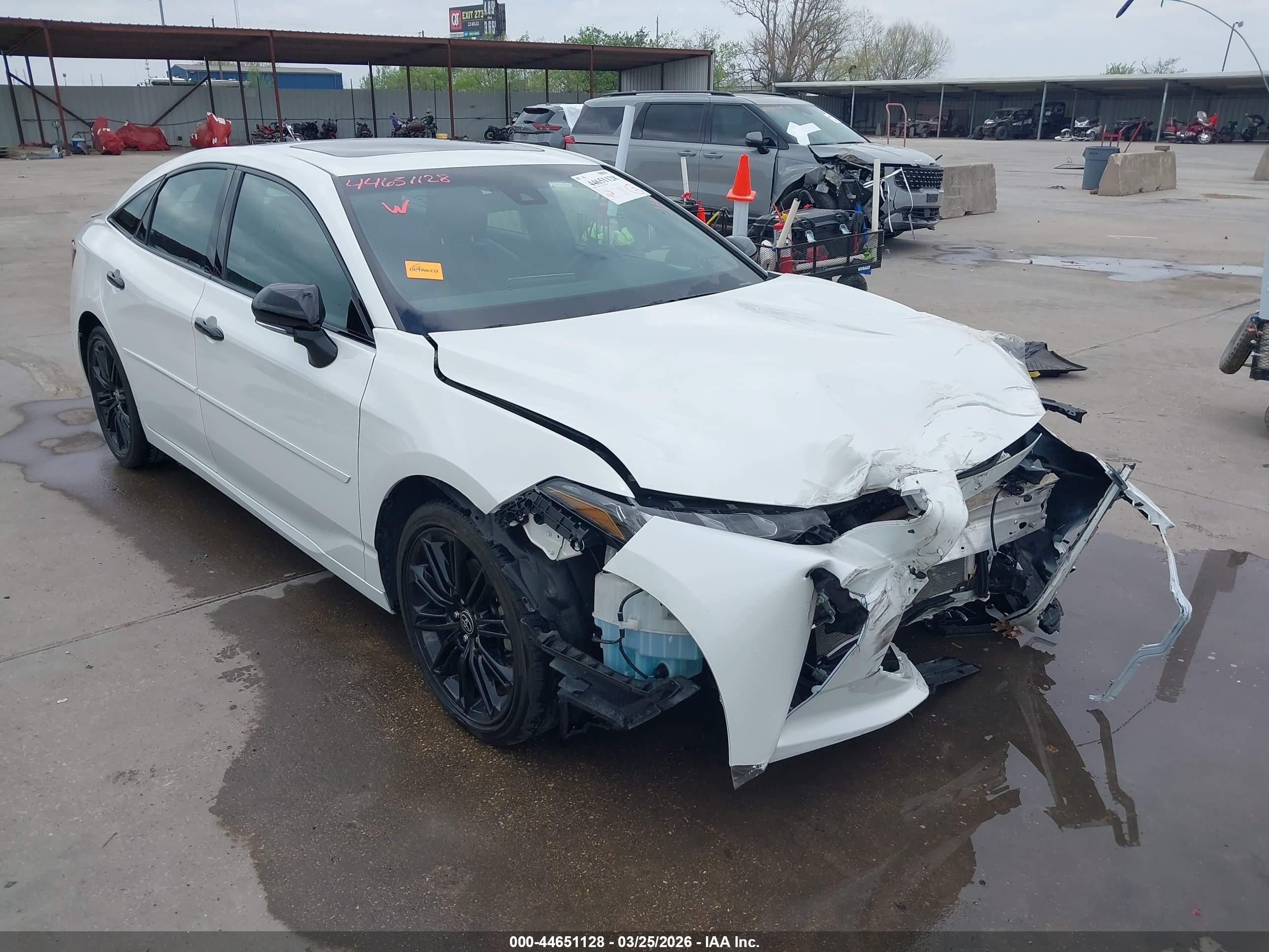 2022 Toyota Avalon VIN 4T1EA1AB2NU014423 — IAAI salvage auction photo