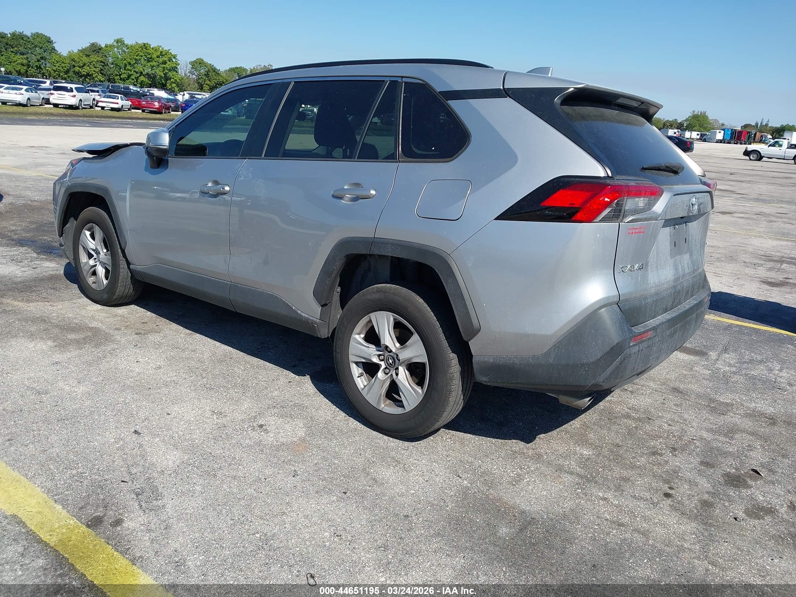 2021 Toyota RAV4 VIN 2T3W1RFV1MC107222 IAAI salvage auction — Front End, Rebuildable (Florida), sold $8,300 on 2026-07-10 (photo 3)