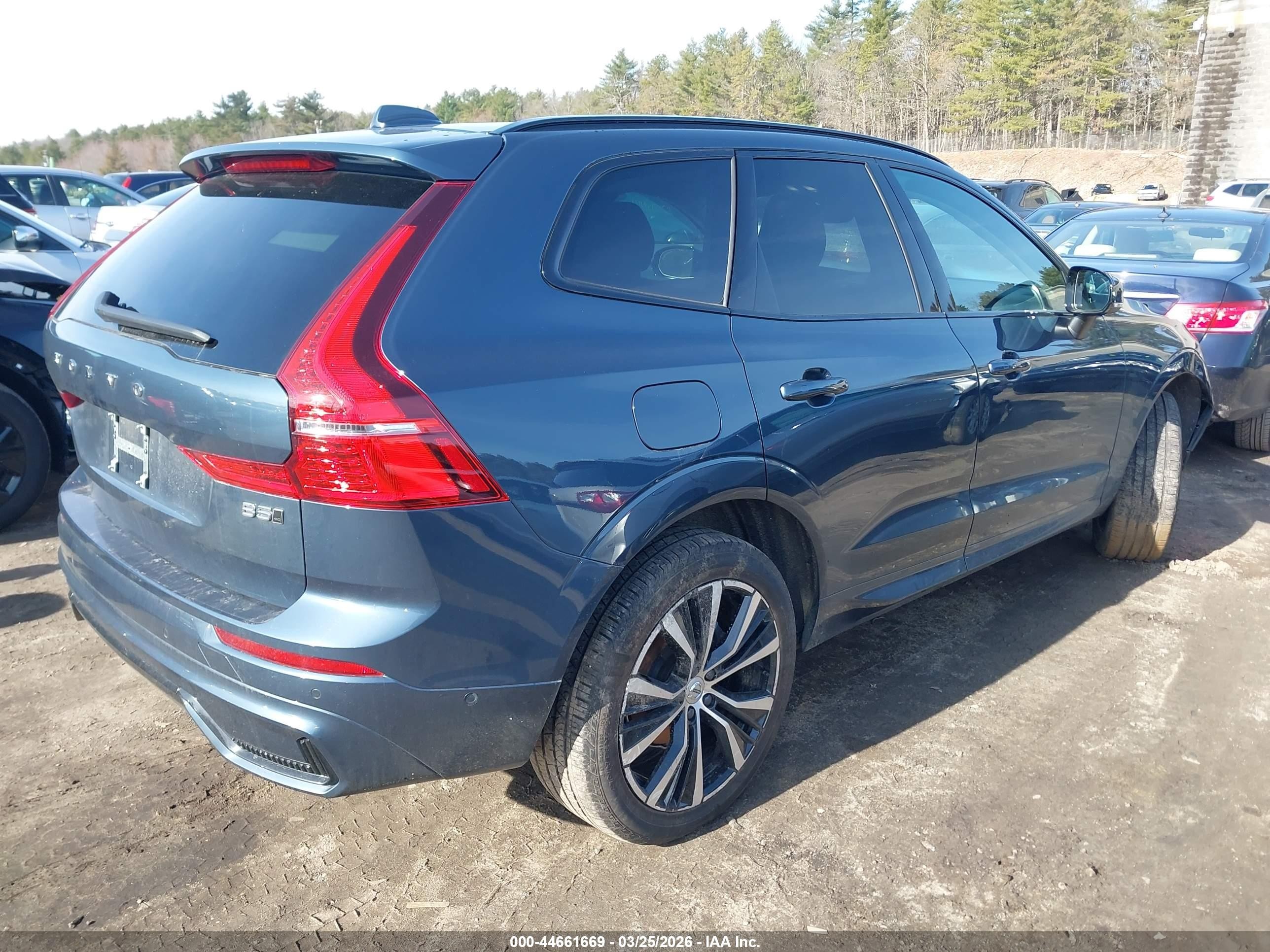 2024 Volvo XC60 VIN YV4L12RL7R1855771 IAAI salvage auction — Side, Salvage (Massachusetts), sold $12,500 on 2026-09-12 (photo 4)