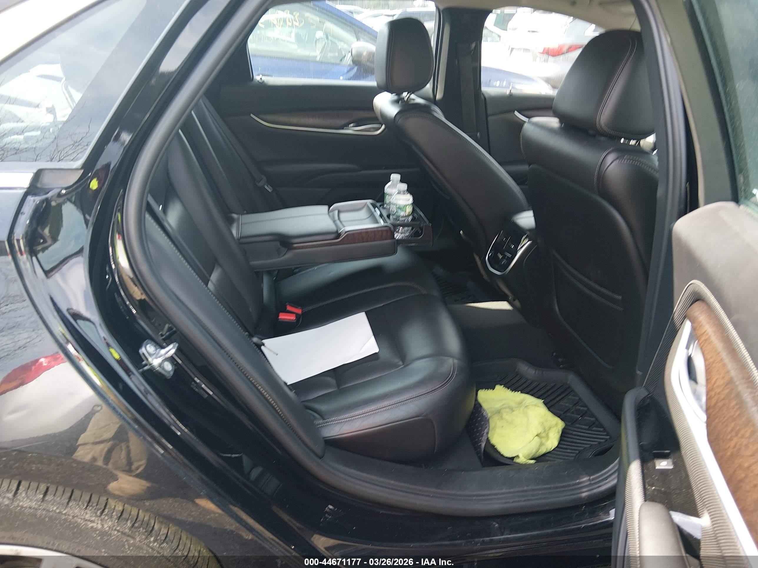 2018 Cadillac Xts VIN 2G61N5S37J9157741 IAAI salvage auction — Unknown, Salvage (Massachusetts), sold $2,050 on 2026-08-23 (photo 8)