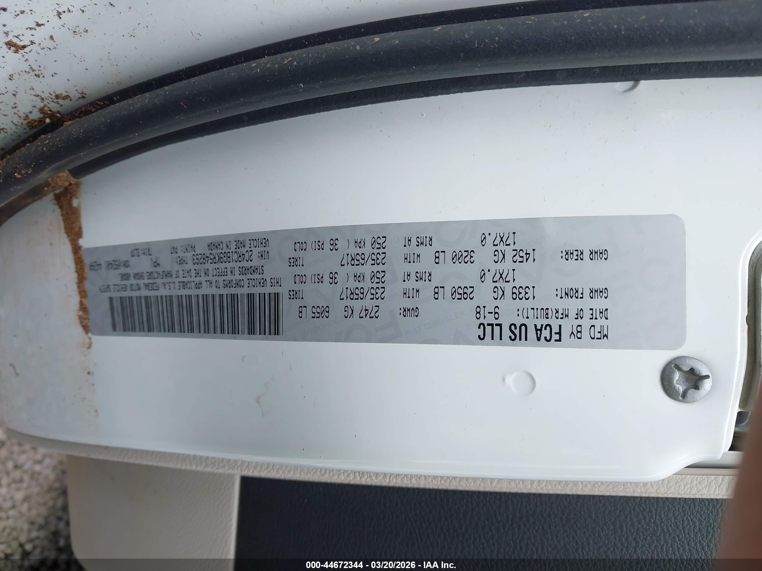 2019 Chrysler Pacifica VIN 2C4RC1BG9KR548263 IAAI salvage auction — Water/Flood, Salvage (Hawaii), sold $600 on 2026-06-09 (photo 9)