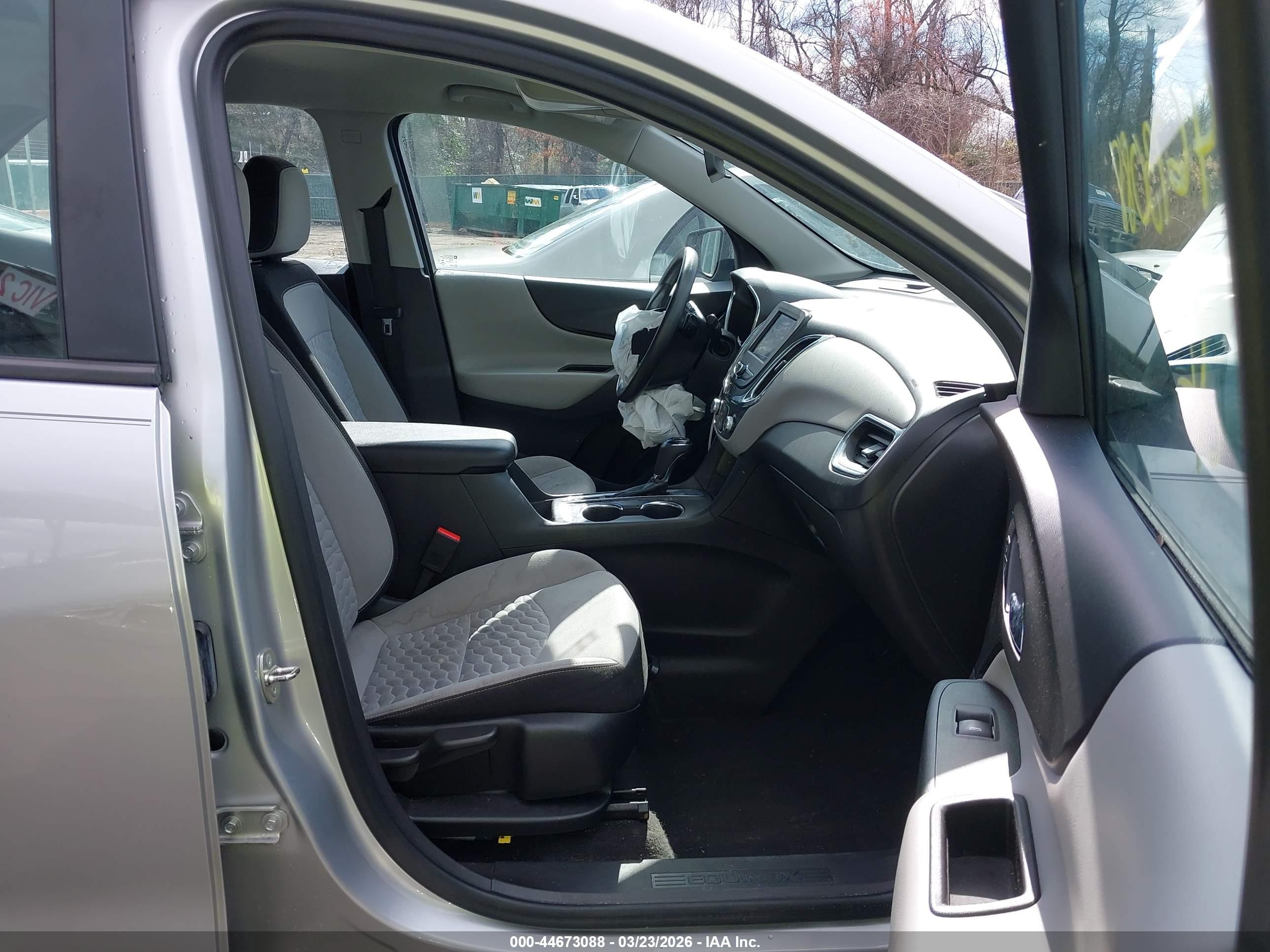 2020 Chevrolet Equinox VIN 3GNAXHEVXLS683834 IAAI salvage auction — Front End, Salvage - Greater Than 75% (Maryland), sold $3,500 on 2026-09-17 (photo 5)