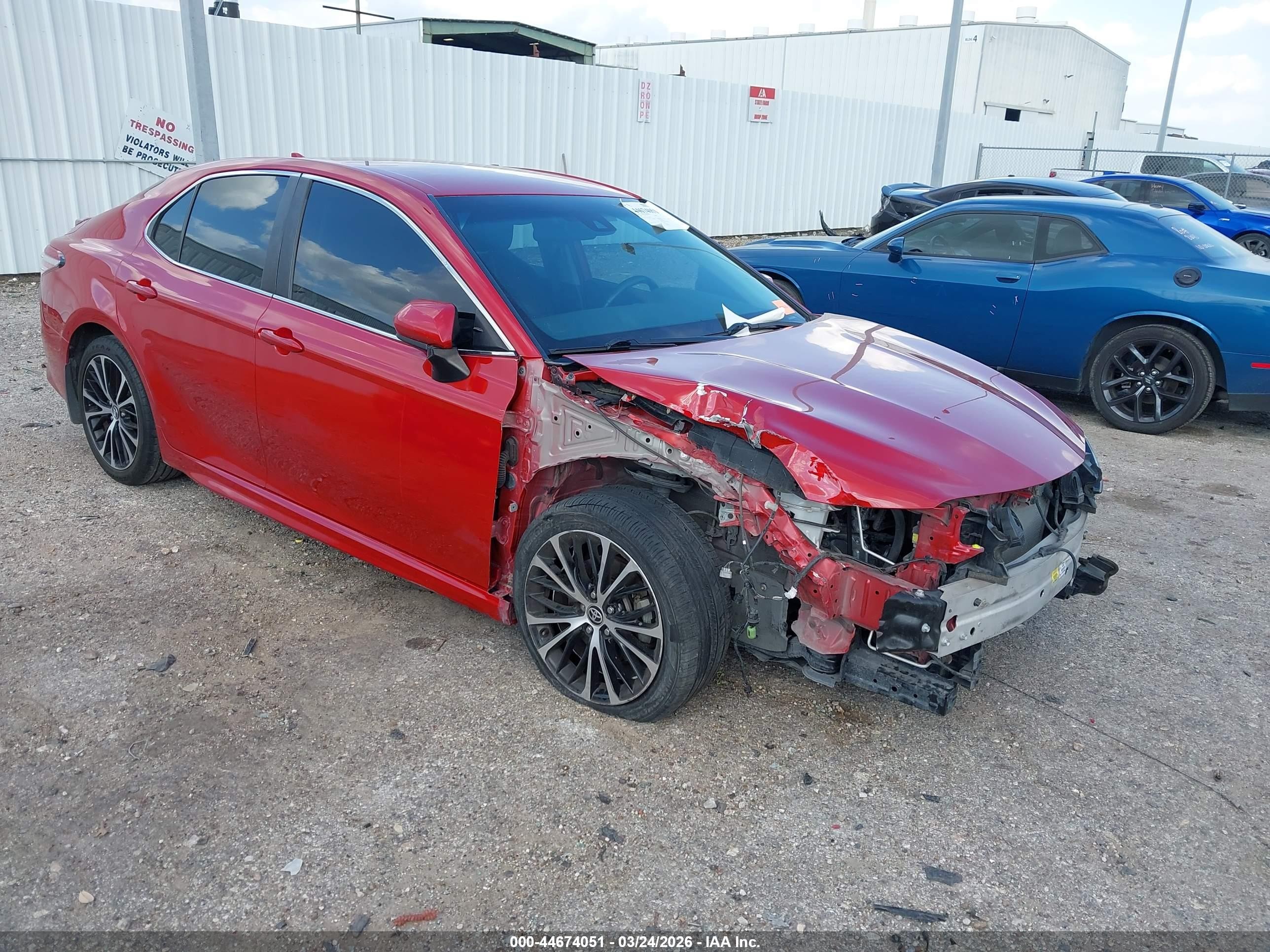 2020 Toyota Camry — VIN 4T1G11AK7LU391481