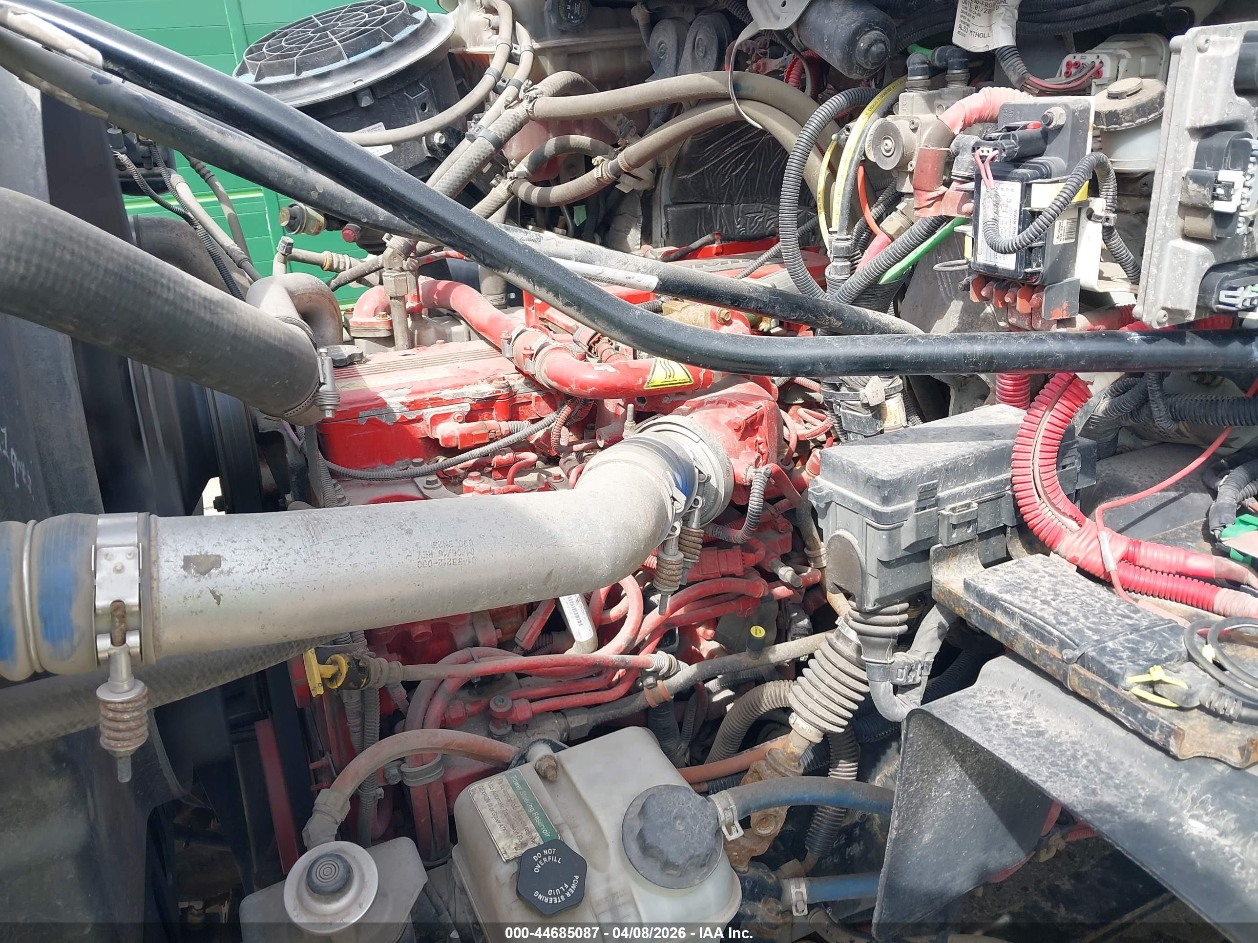 2017 Freightliner 108sd VIN 1FVAG0CY1HHHW4266 IAAI salvage auction — Side, Clear (Indiana), sold $10,900 on 2026-07-01 (photo 9)